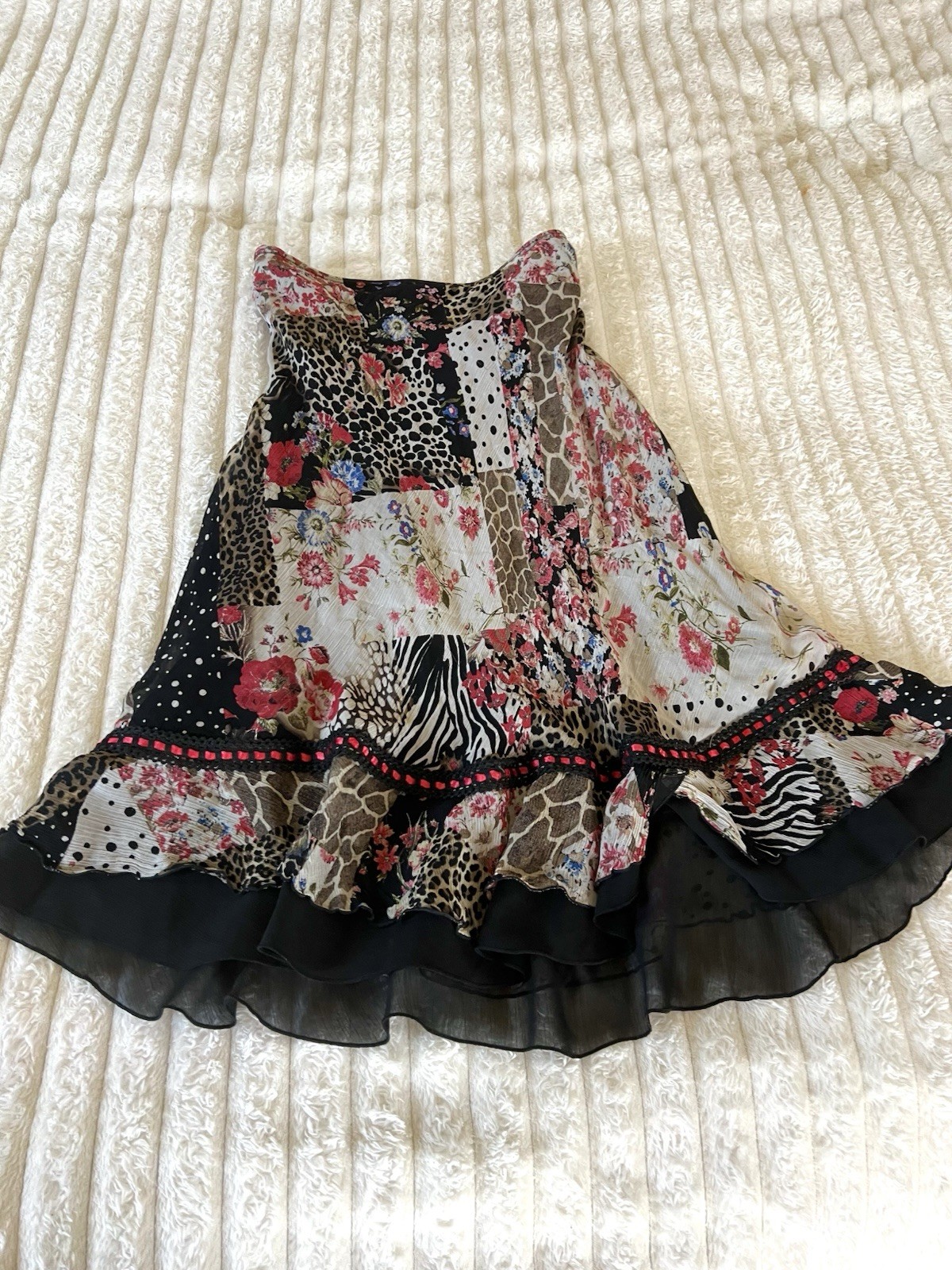 90’s 2000’s Vtg Y2K Ruffled Floral Skirt Ribbon Lace Patchwork Design Girly L