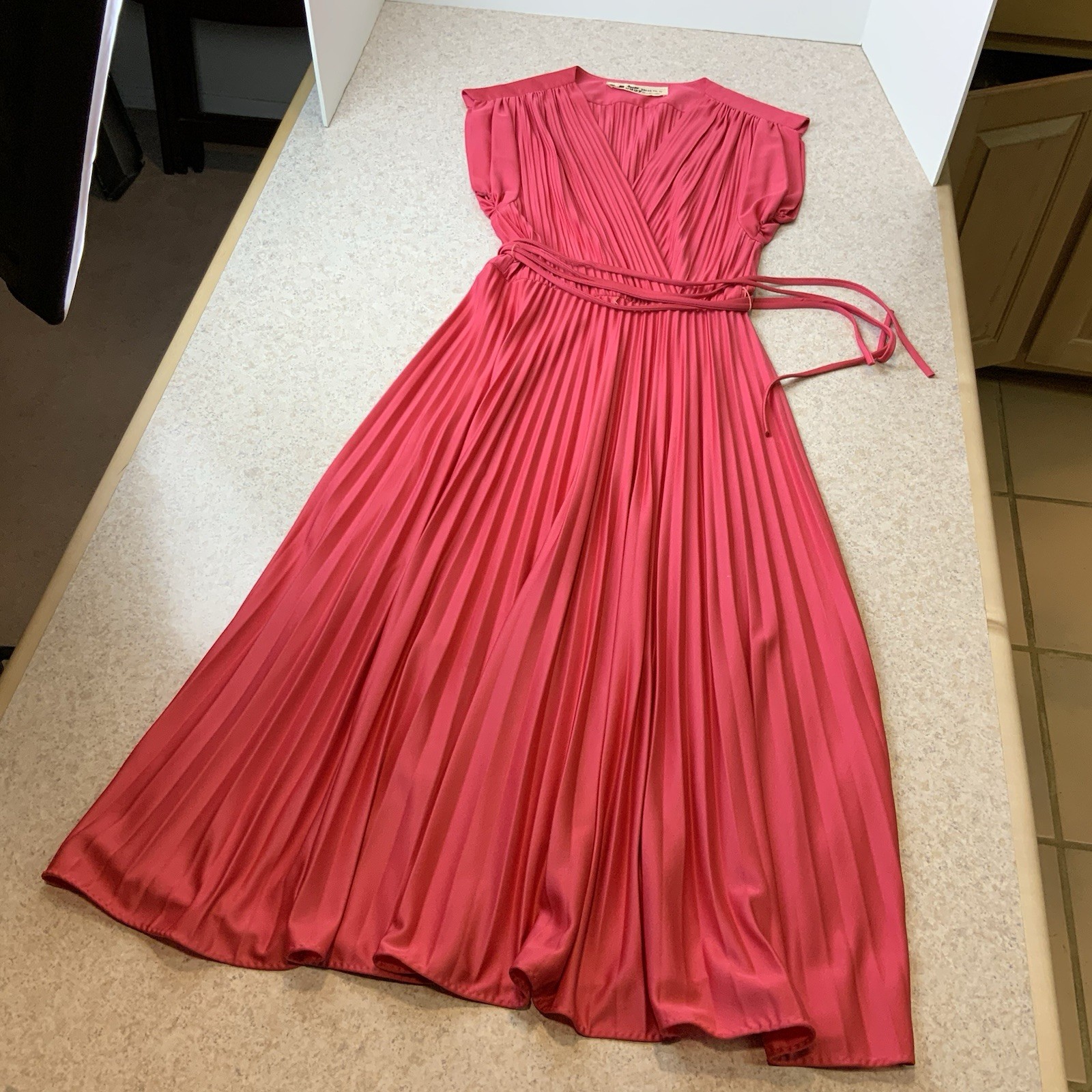Vintage JT Dress Co. By Jodie Of California 70”s Salmon Pleated Dress Women’s S