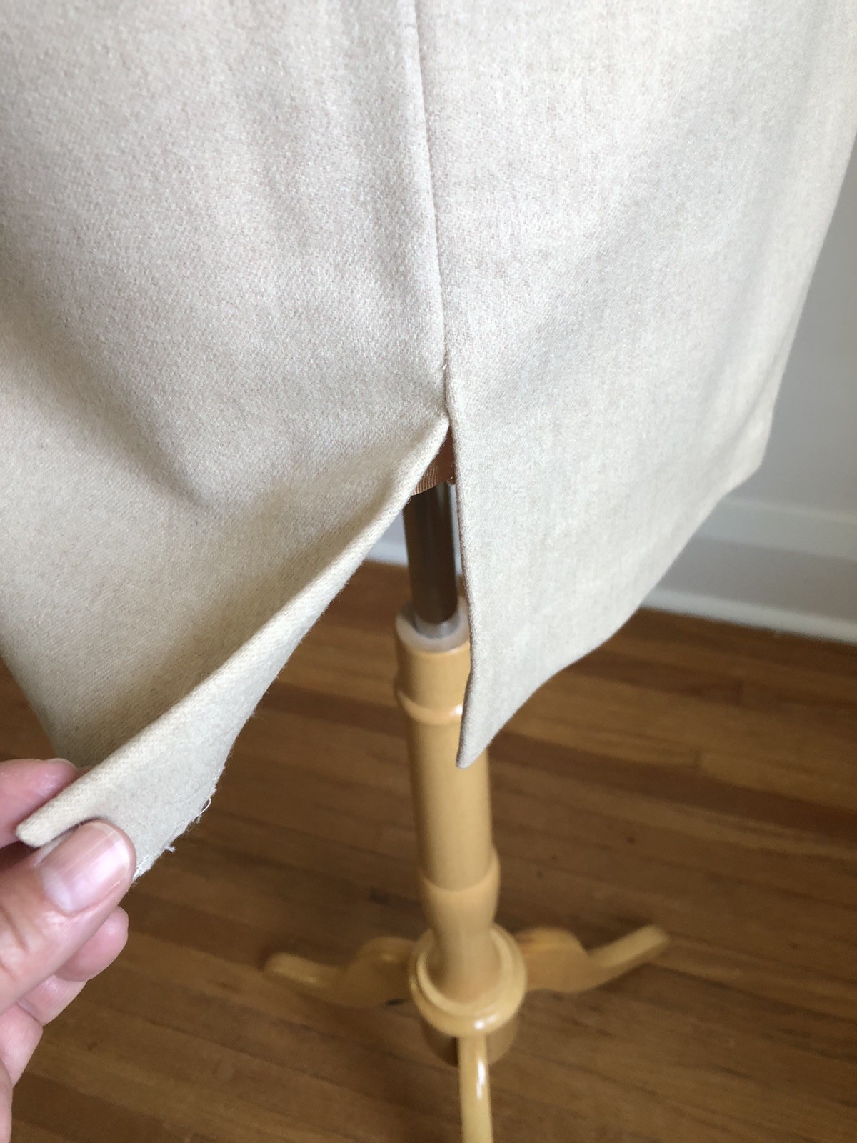 STUNNING VTG DALTON COORDINATES 100% Wool Beige Pencil Skirt SZ XS 24