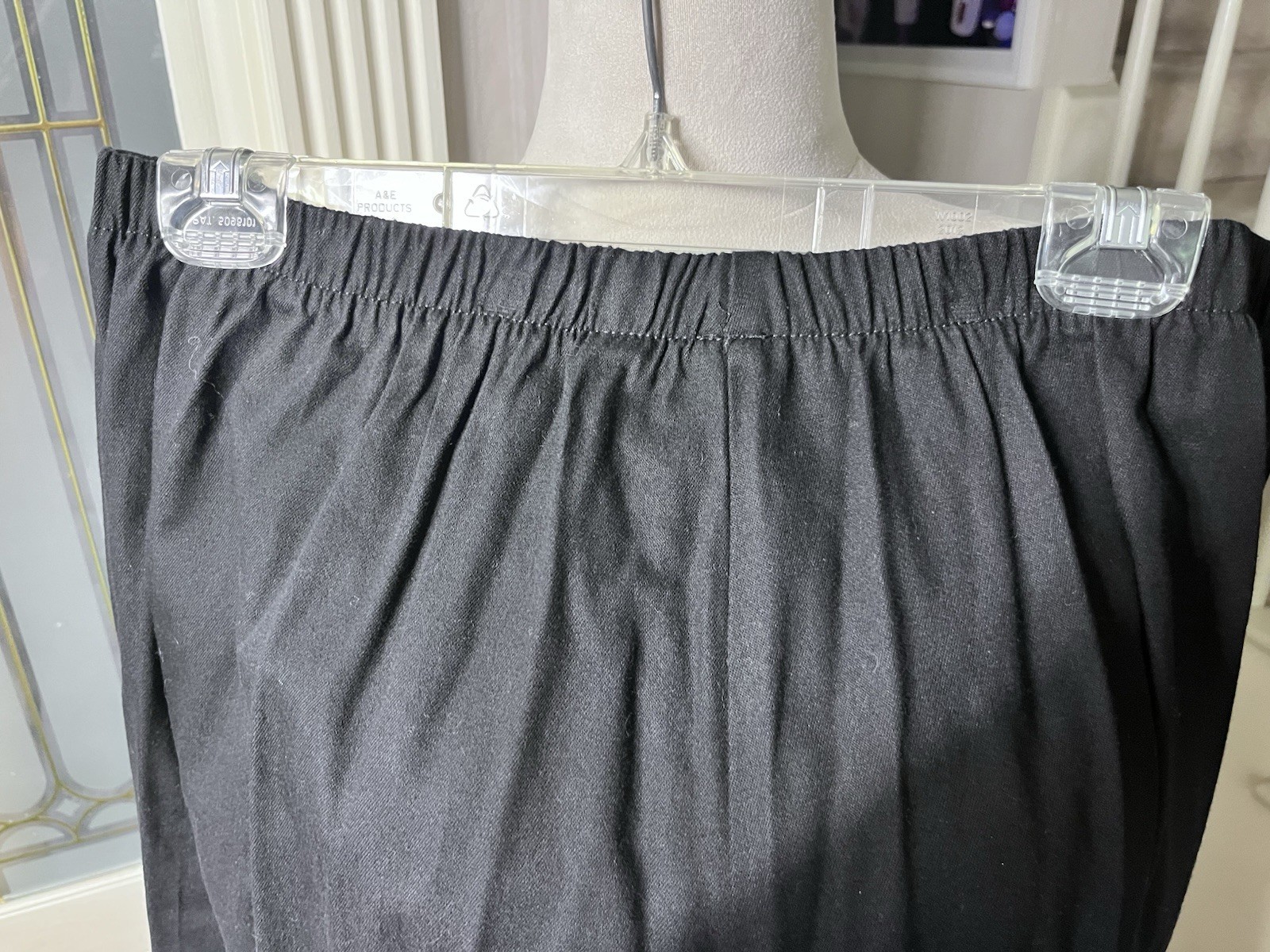 Koret City Blues Vintage18W Black Pull On Pants Embroidered Floral Elastic Waist