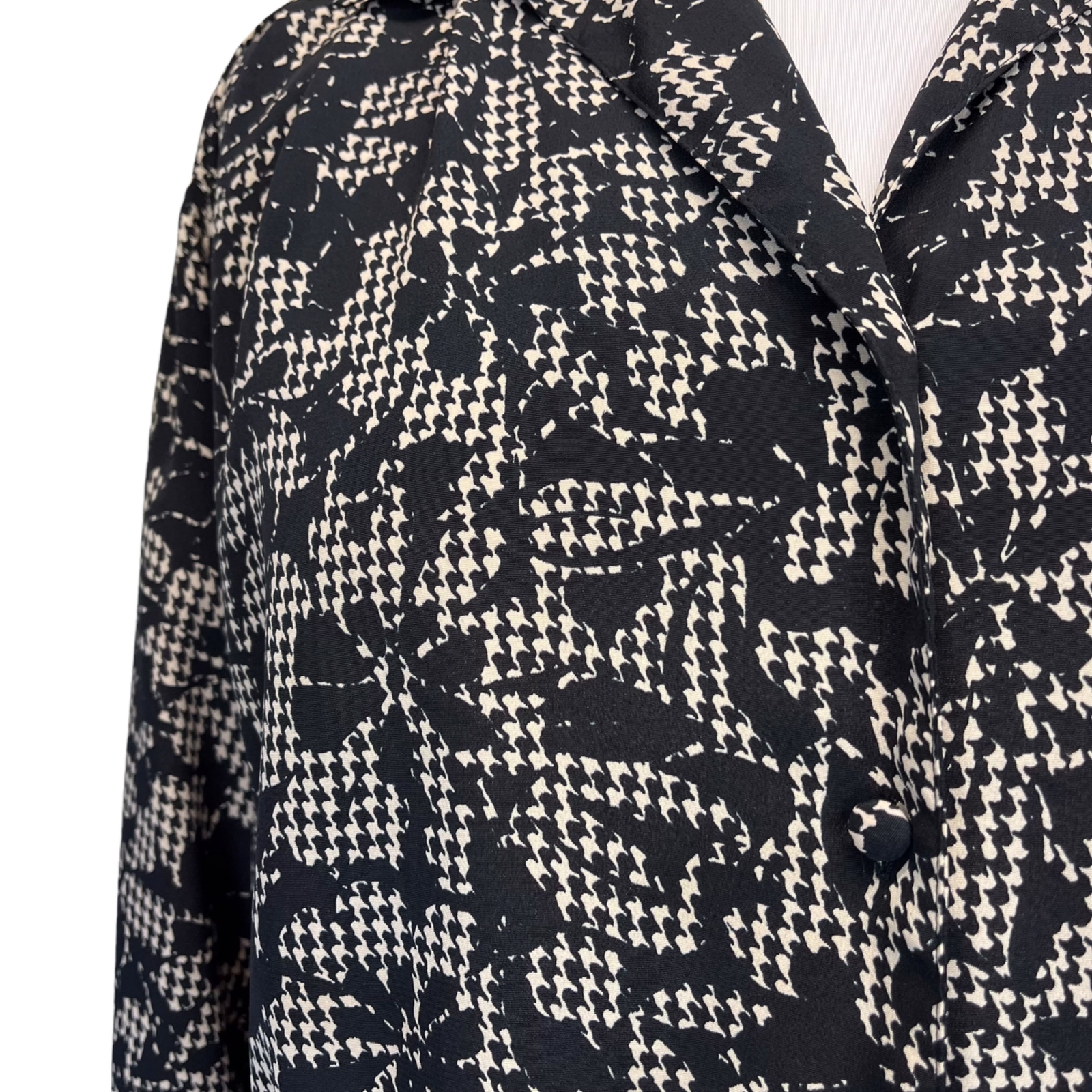 Oscar de la Renta Vintage Button Down Long Sleeve Blouse Size Large Black
