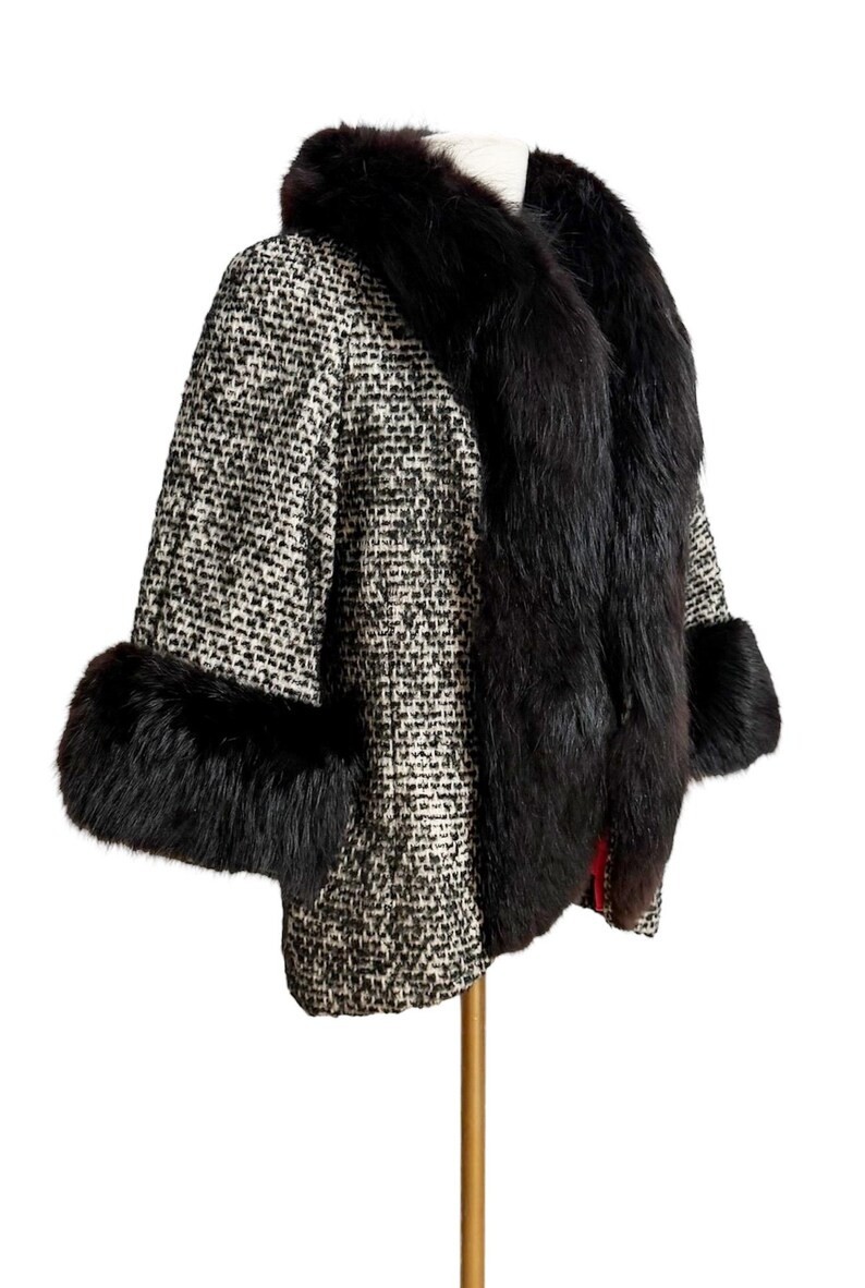 1960s Tweed Jacket / Fox Fur Jacket / Size Medium – Large