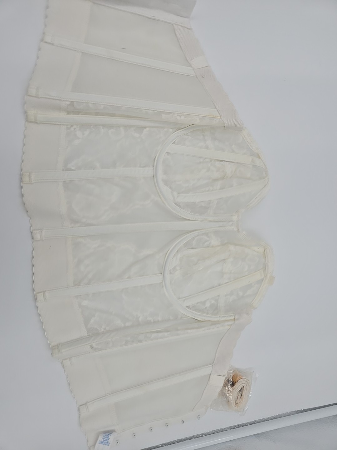 Goddess Style 689 Bra White Lace Shapeware Corsette Bustier Strapless 34DD