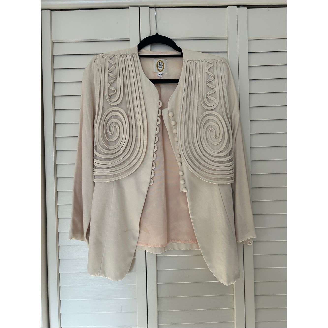 Vintage MW Elegant Light Peach Blazer with Button Detailing Size 10P