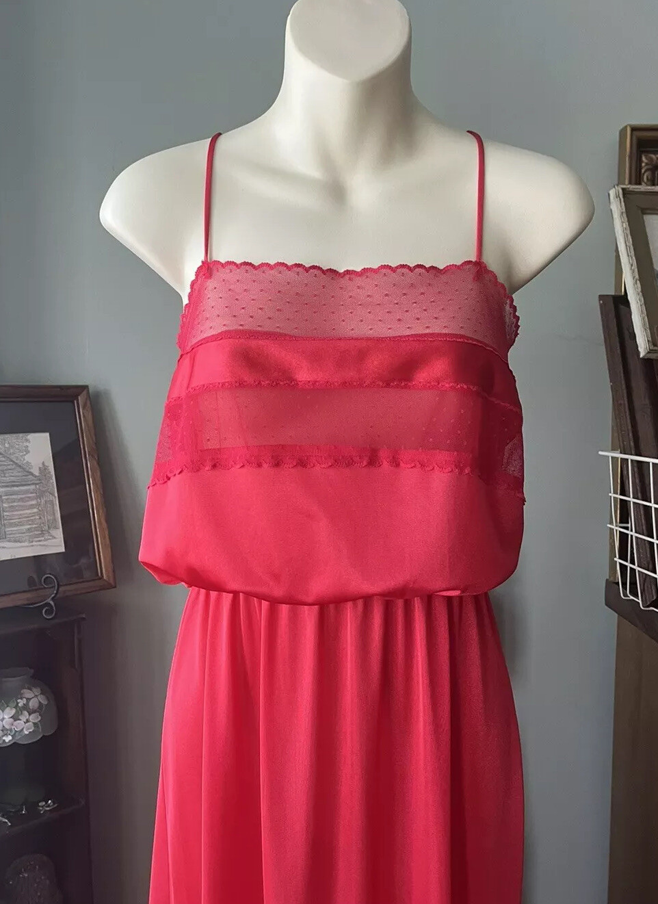 VINTAGE FLAIR LACE & NYLON LINGERIE MEDIUM SEXY PERFECT FOR VALENTINES DAY