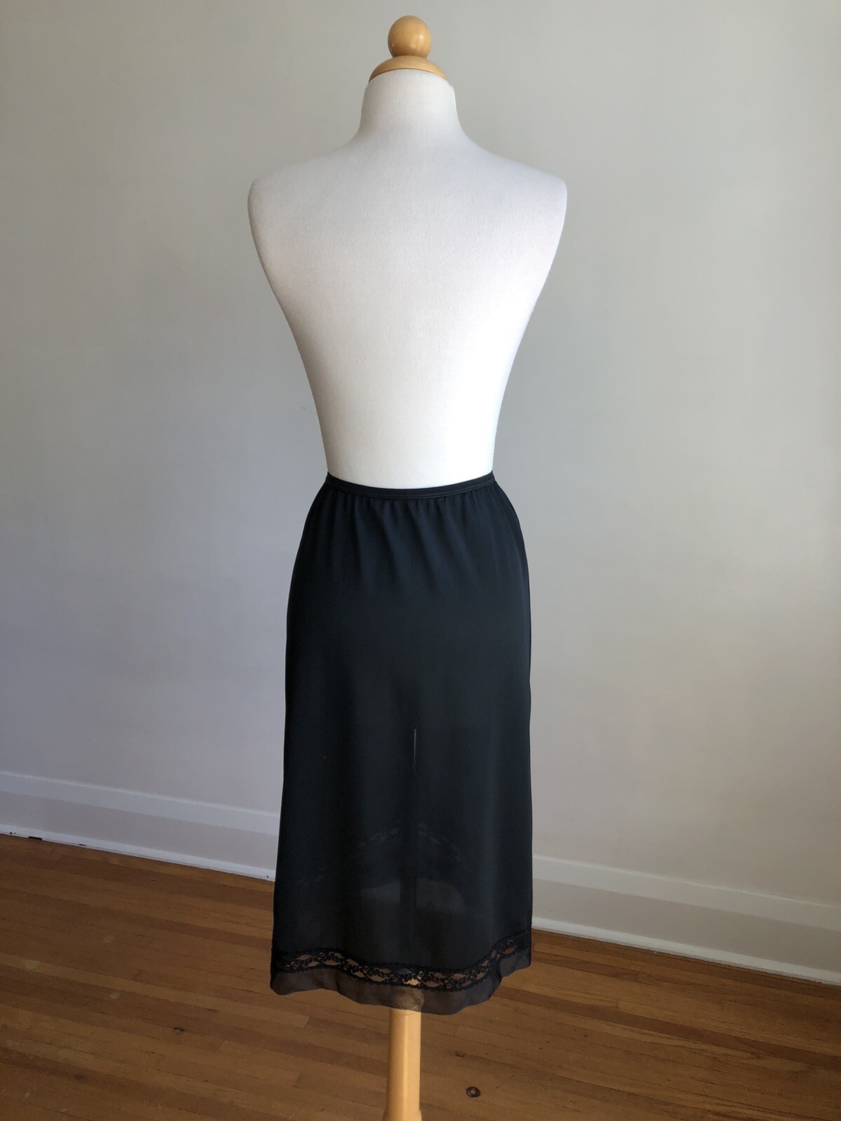 GORGEOUS VTG VAL MODE Black Nylon Chiffon & Lace Half-slip Skirt Lingerie SZ M