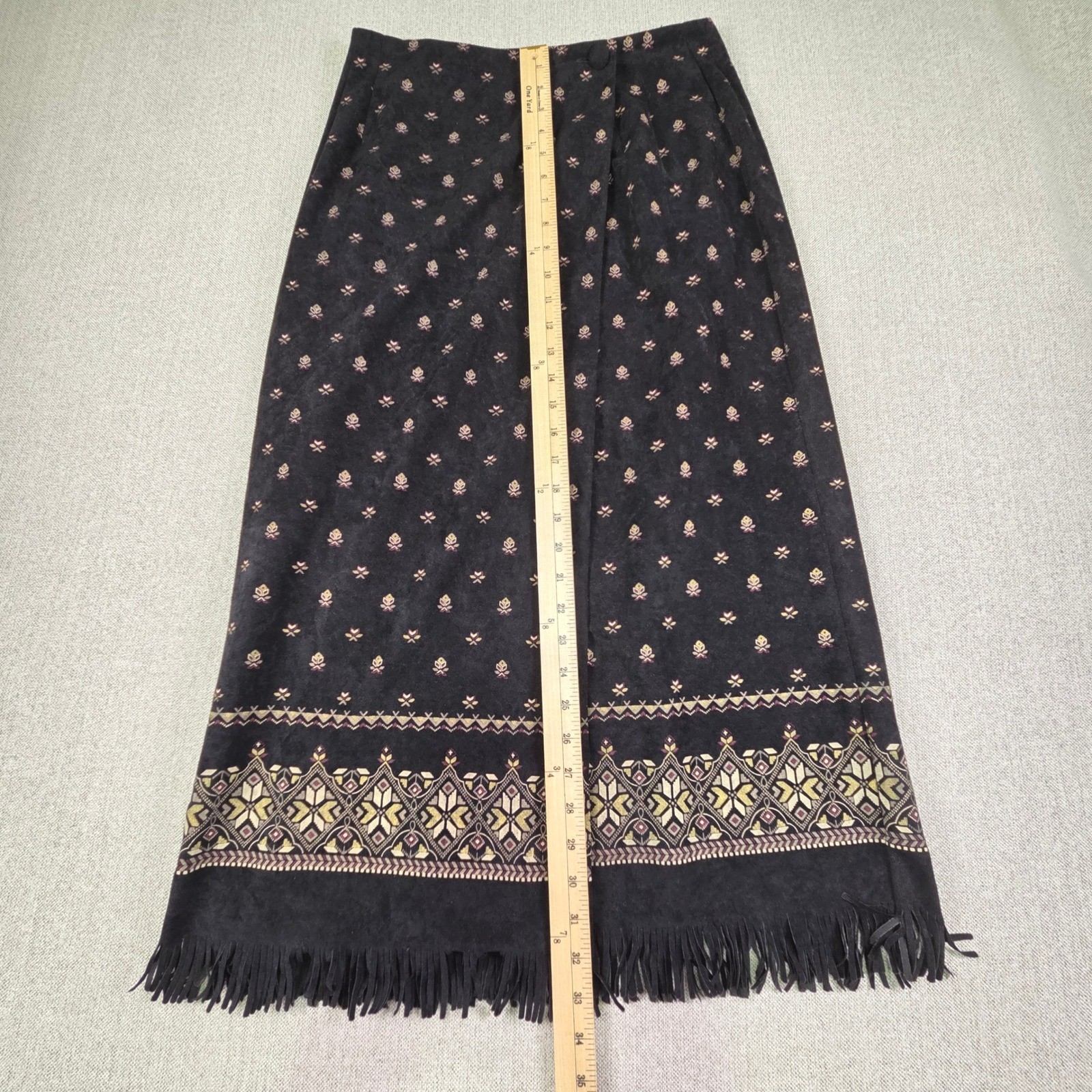 VTG Karin Stevens Petites Black 2 Piece Skirt Suit Women&rsquo;s 10P Fringe Hem Velvet
