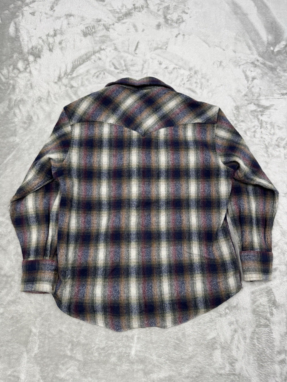 Vintage Pendleton Board Shirt Womens Medium Pearl Snap 100% Wool Western 90s