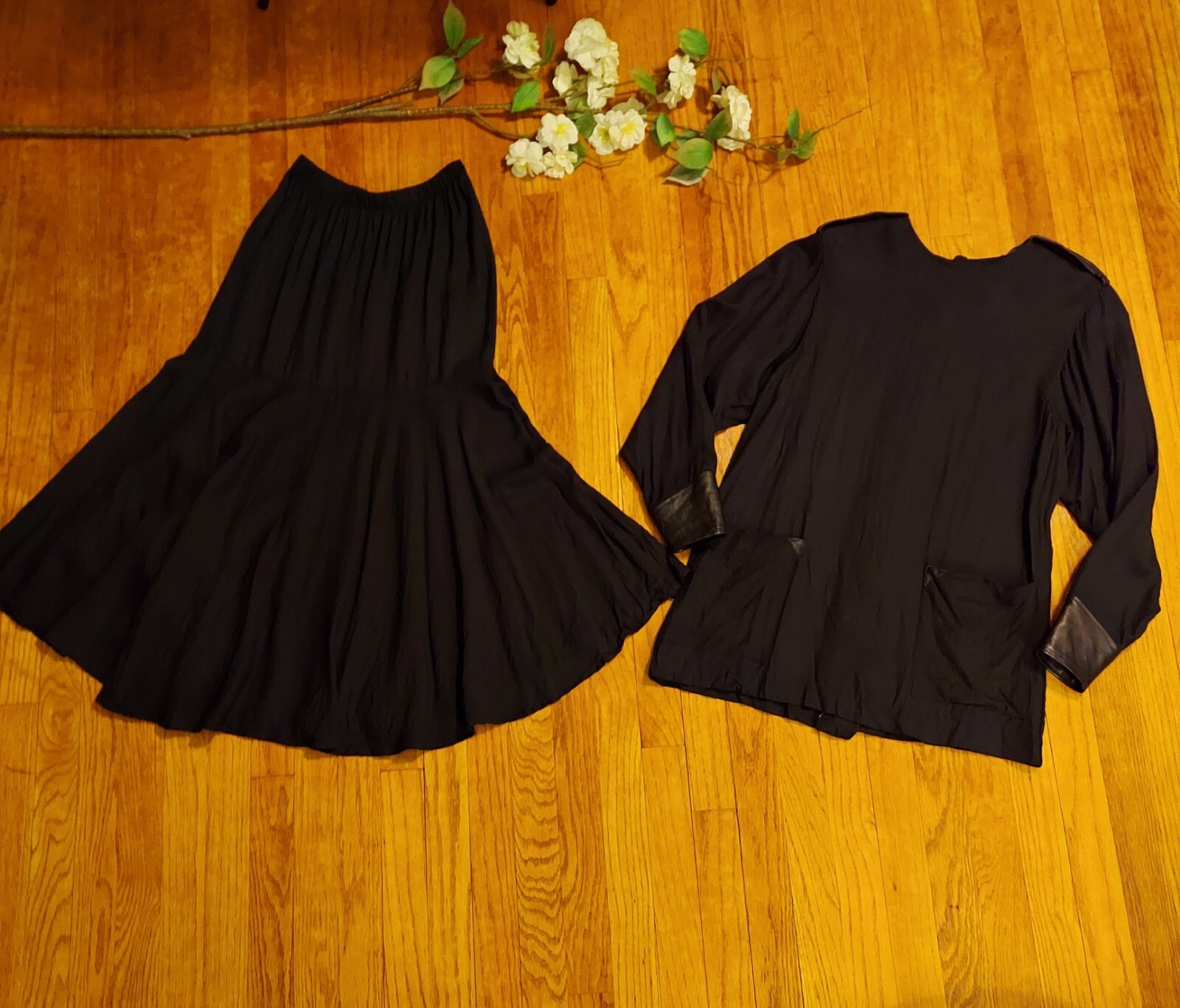 Vintage 80&rsquo;s D&rsquo;Albert Ltd. Button Back Tunic And Skirt Set Size 5-6 Made In USA