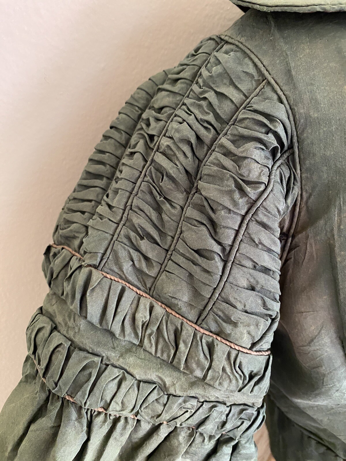 Rarest 1825 Regency Spencer Jacket Rich Emerald « Arsenic » Green Museum Quality!