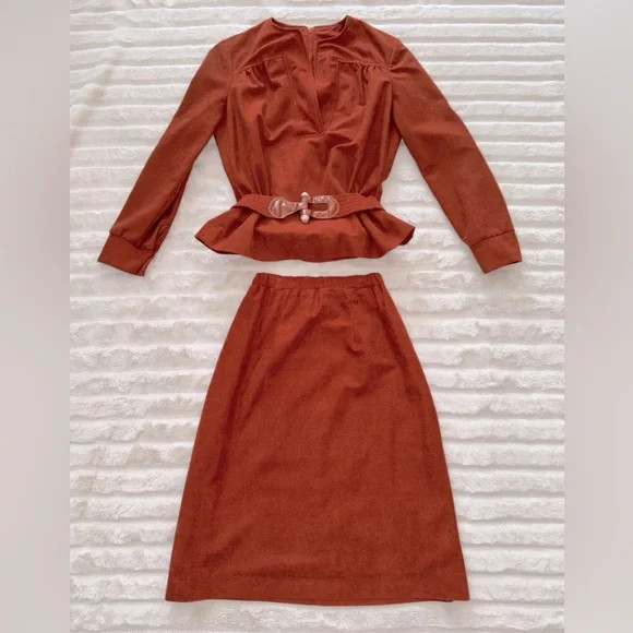 Vintage Rust Orange/Brown Long sleeve peplum Skirt Top belted suit set, sz 8