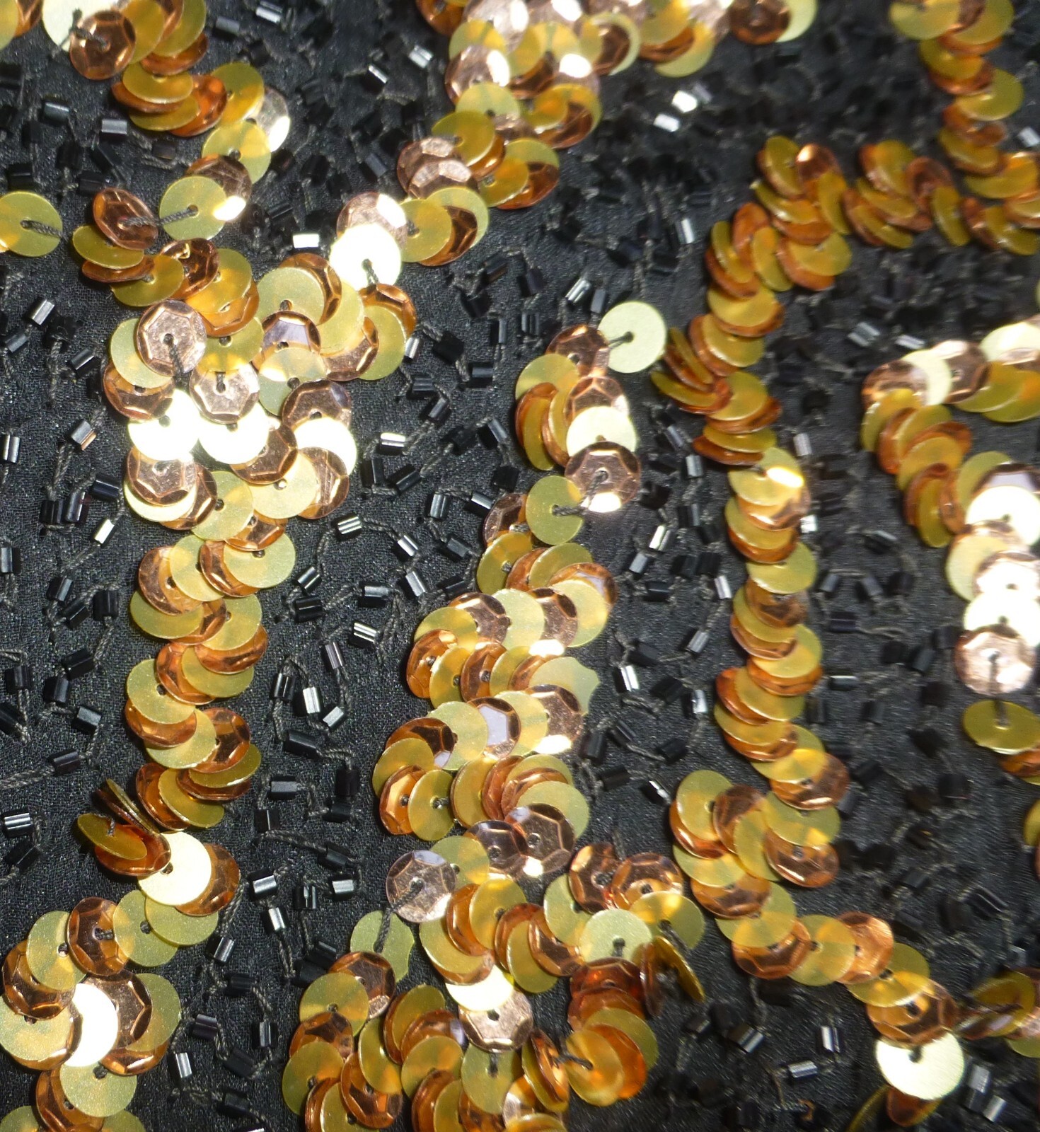 Vtg 80s Black Gold SEQUINS Beads Embroidery SILK Evening Formal Sheath Dress M