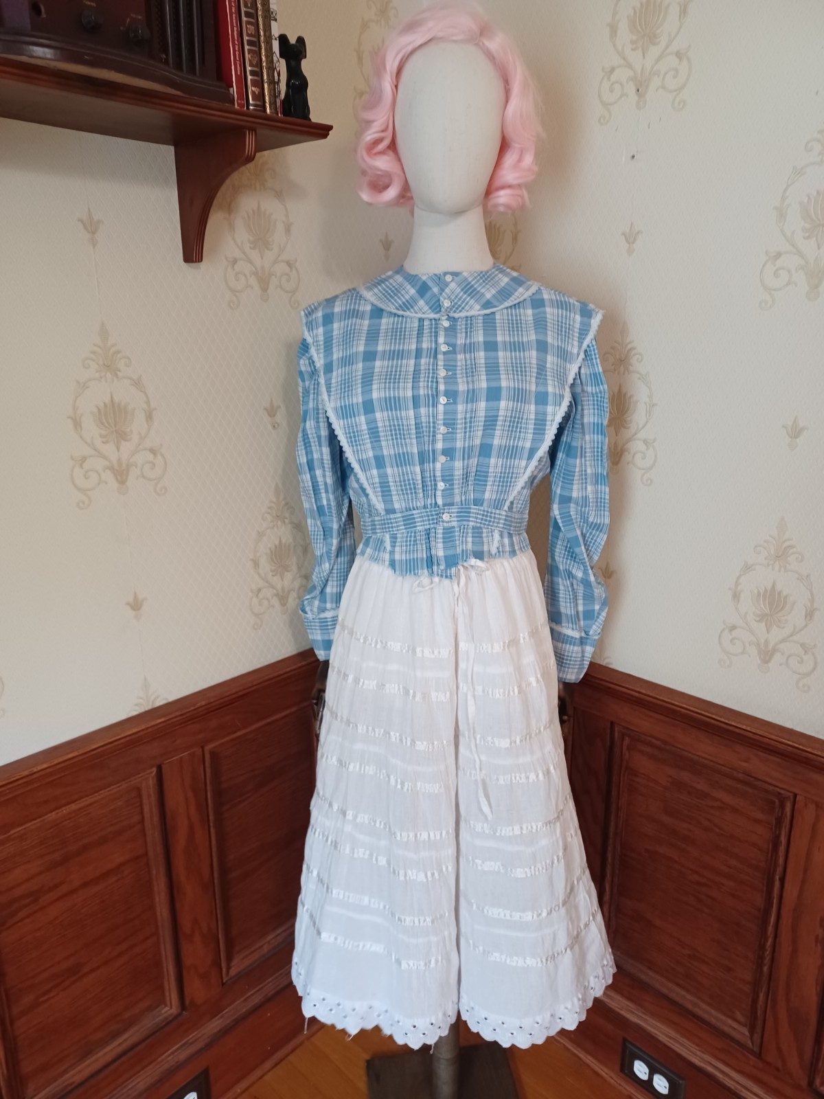Antique Edwardian 1910s-20s Blue Puff Sleeve Doll Collar Cottagecore Blouse