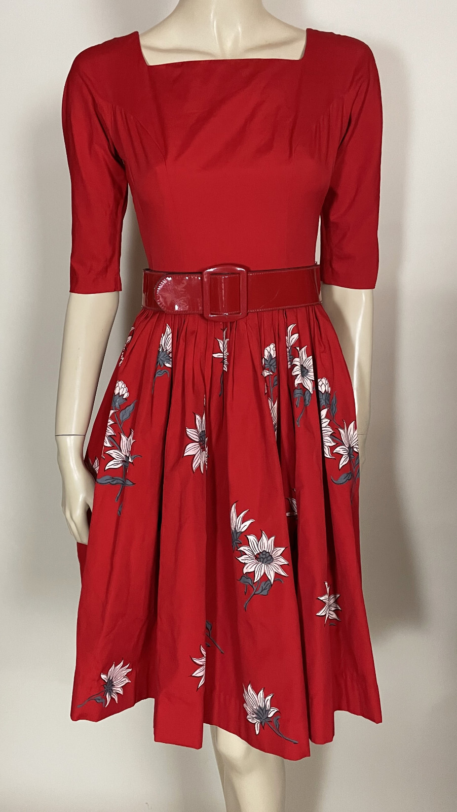 1950s Vintage Red Cotton White Painted Flower Fit Top Full Skirt Dress XS Jr