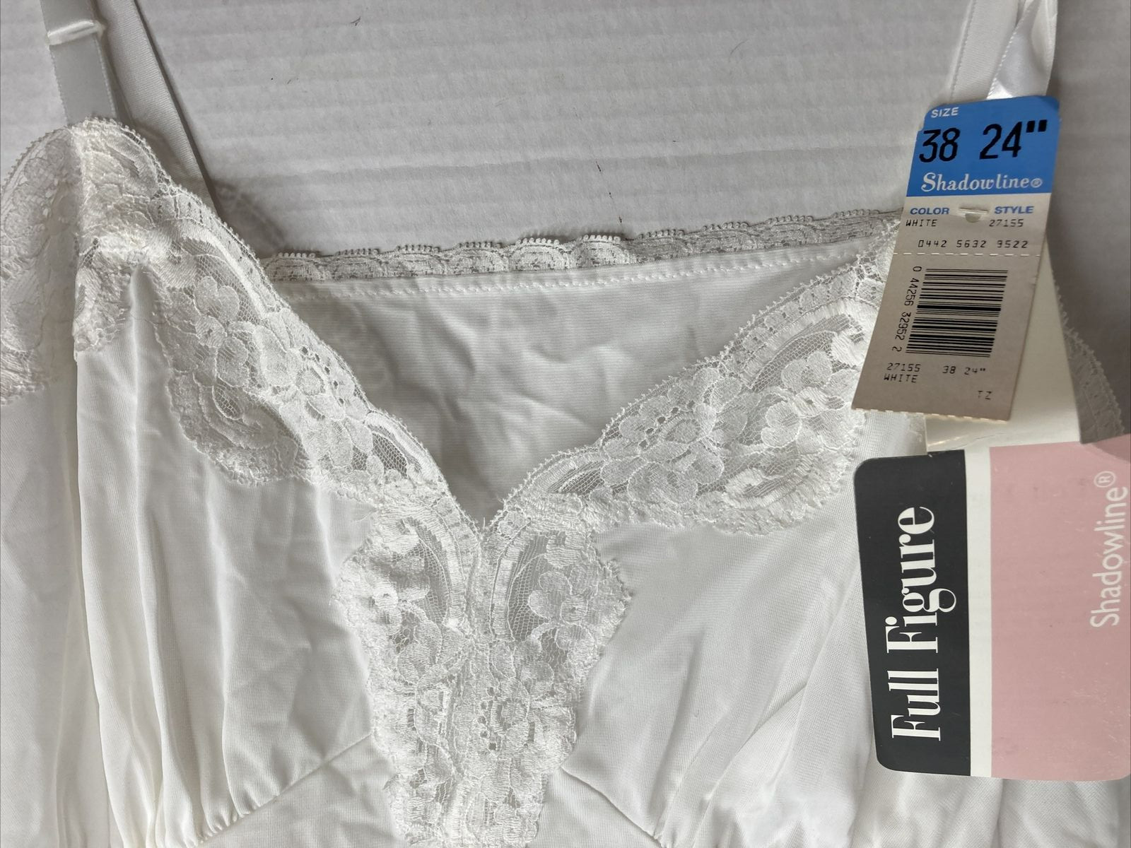 Vintage SHADOWLINE Full Figure White Lace Edge Slip Sz 38 24&Prime; Long