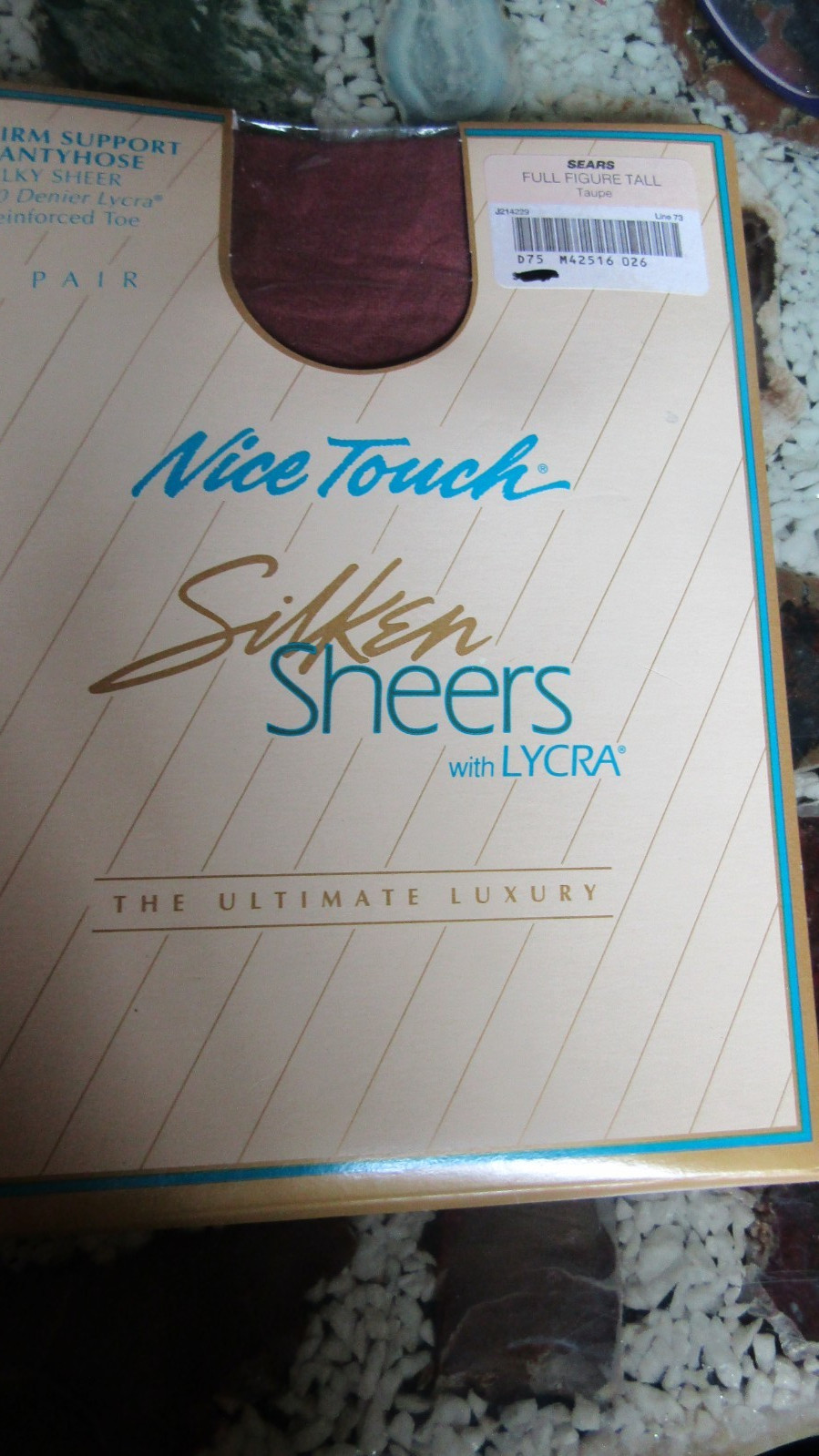 NICE TOUCH Vintage OFF-BLACK Nylon PANTYHOSE-Size FULL FIGURE TALL – 1980&rsquo;s
