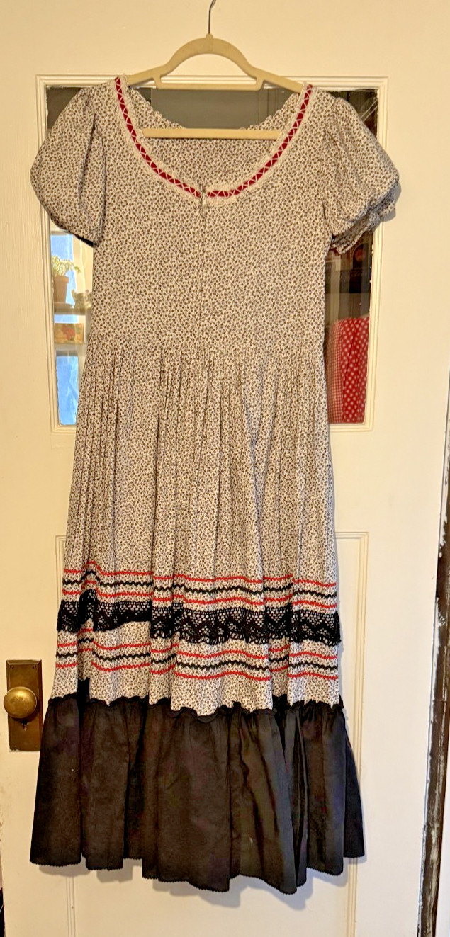 Fun Vintage Full Skirt Maxi Dress Bust 40 Waist 30