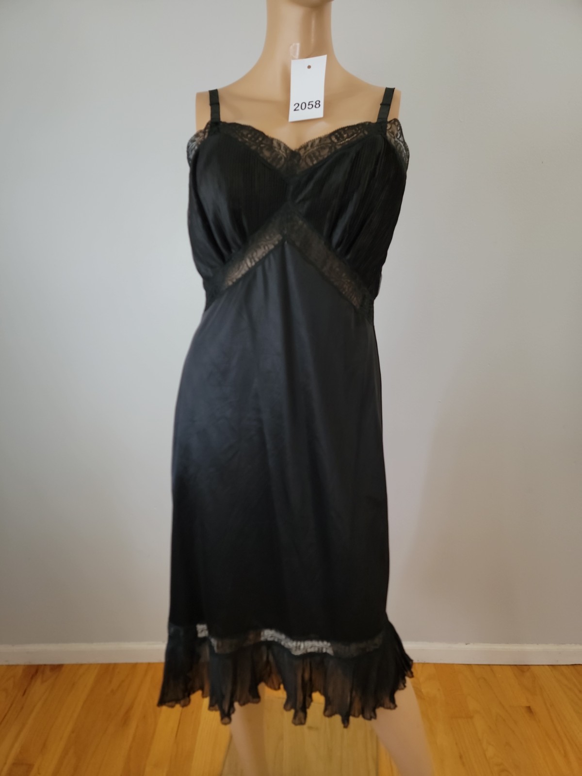 Vintage Charmode All Nylon Black Full Slip Pleated/Lace Detail Size 36 Tall