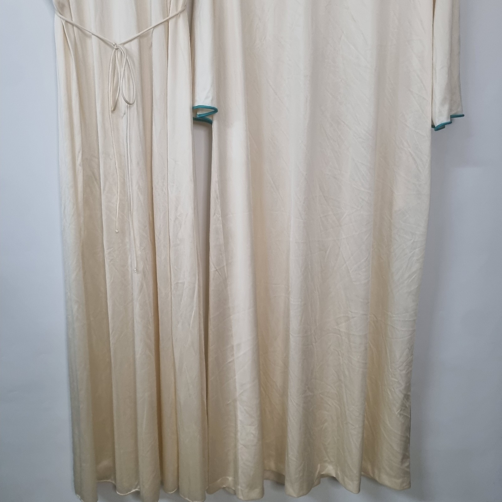 VTG Set 2 Peice Montgomery Ward Pegnoir Long Nightgown Robe Boho Antron Nylon L