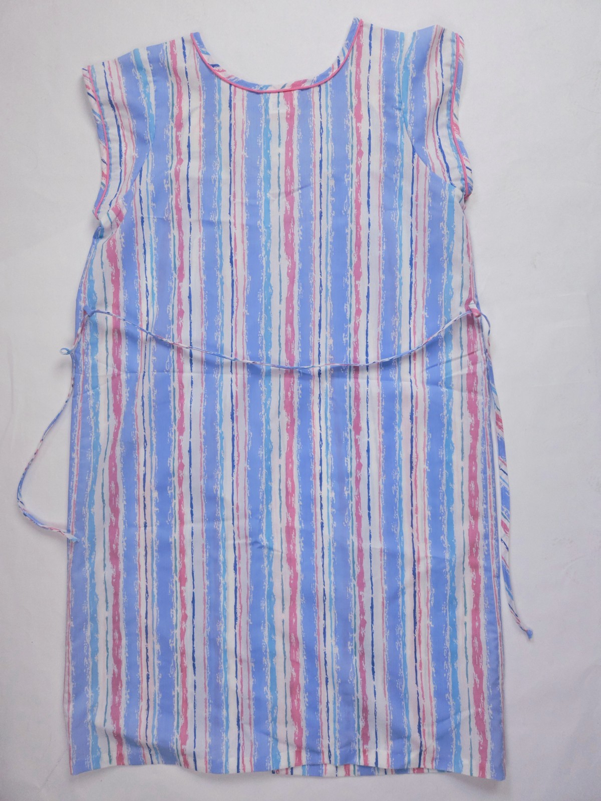 Smart Time Vintage Poly Cotton Embroidered Tulip Spring House Dress Medium
