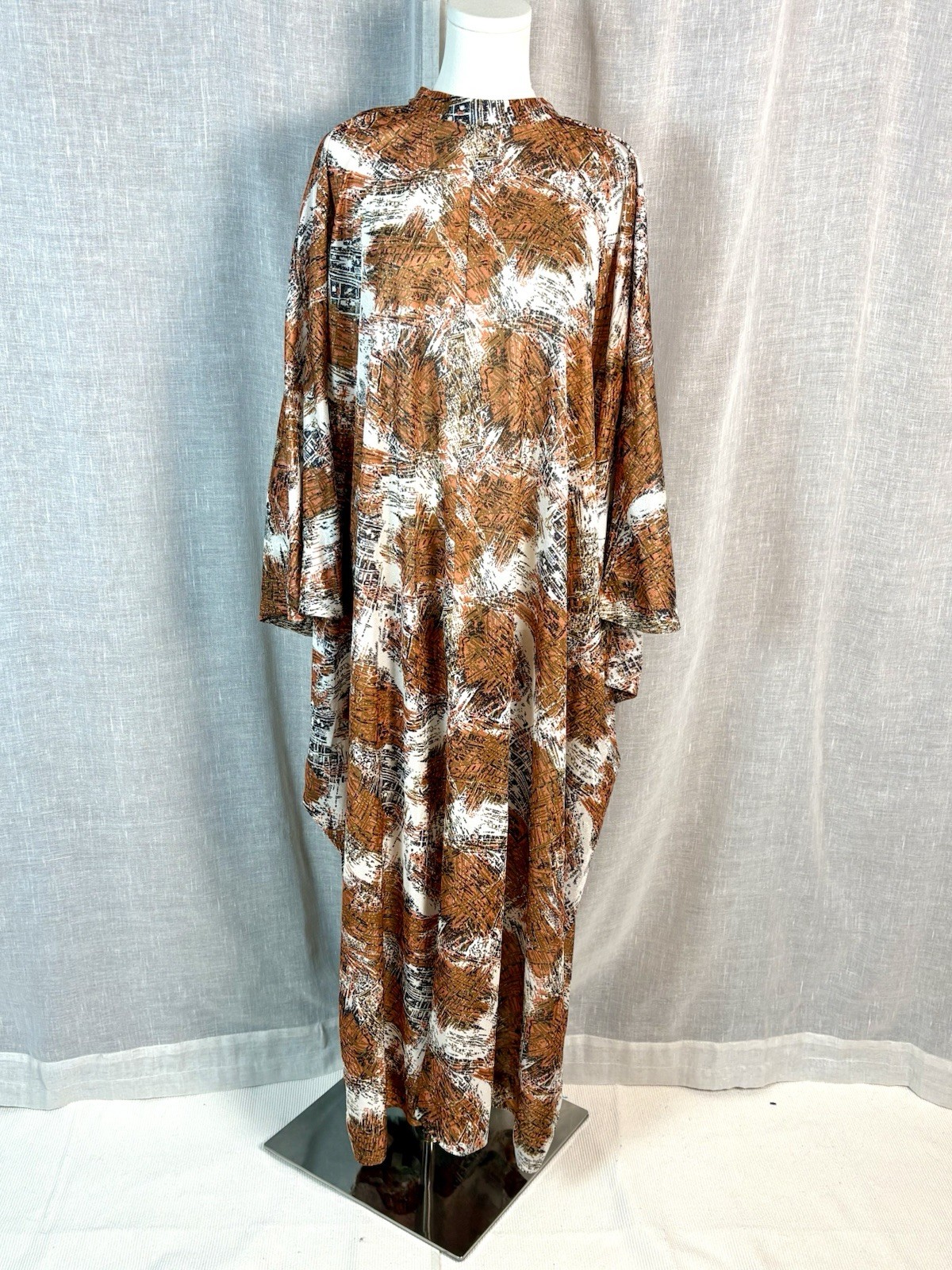 Vintage 1970&rsquo;s Caftan Kaftan Batwing Copper Tiki Hippie One Size