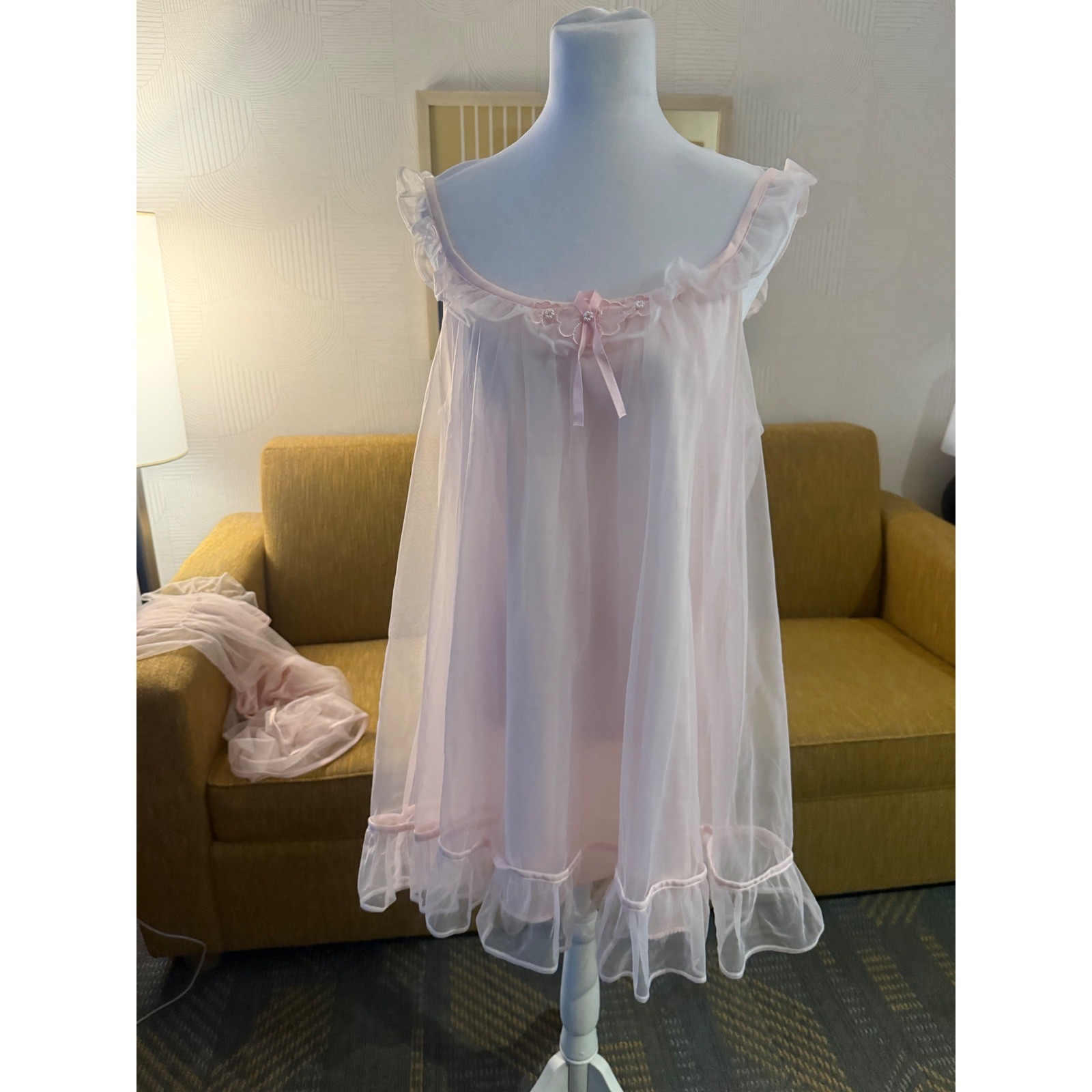 Vintage Pink Sheer Babydoll Nightgown and Robe Set Floral Pearl Accents Lingerie