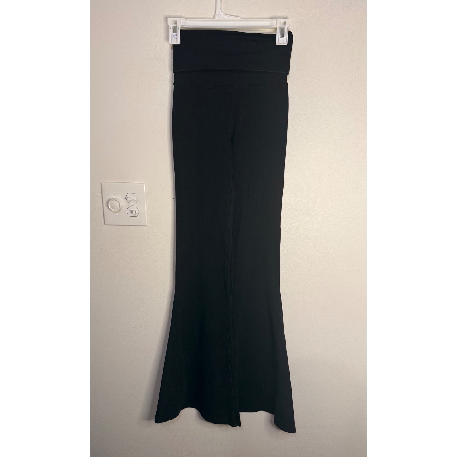 Offline by Aerie Foldover High Rise Super Flare Leggings Vintage Black Sz XS NWT