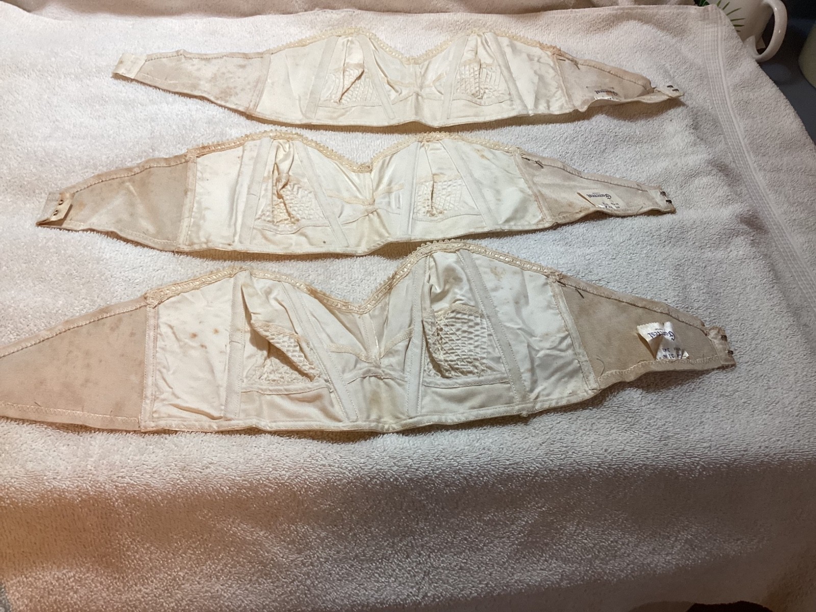 3 vintage 40s 50s Garcrest strapless bullet Brassiere Women Size 32 A . B-15.