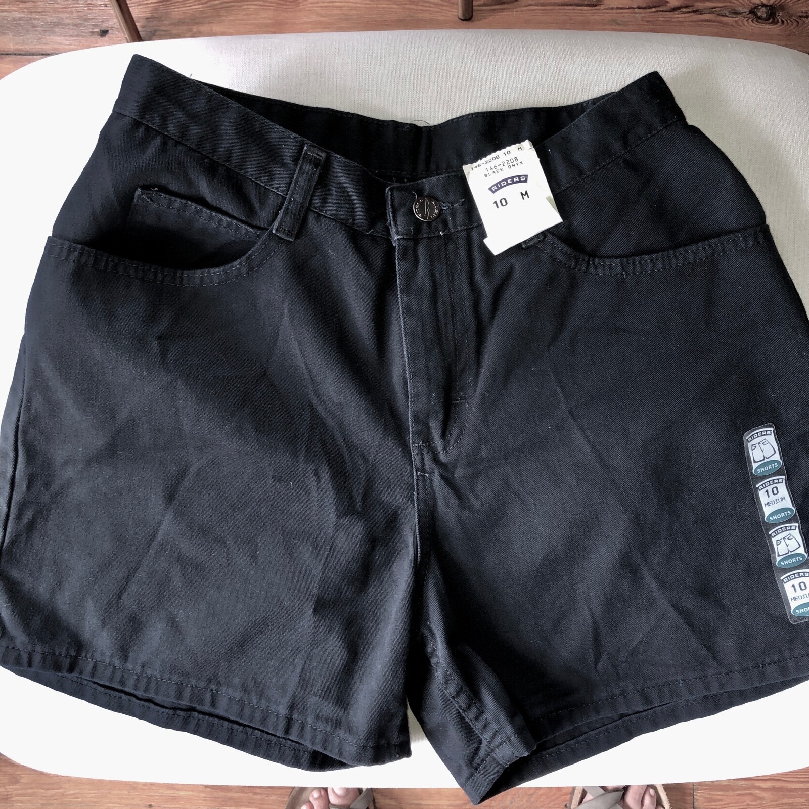 NOS VTG 90&rsquo;S LEE RIDERS HIGH RISE MOM BLACK DENIM JEAN SHORTS* SZ.10 /CURRENT M