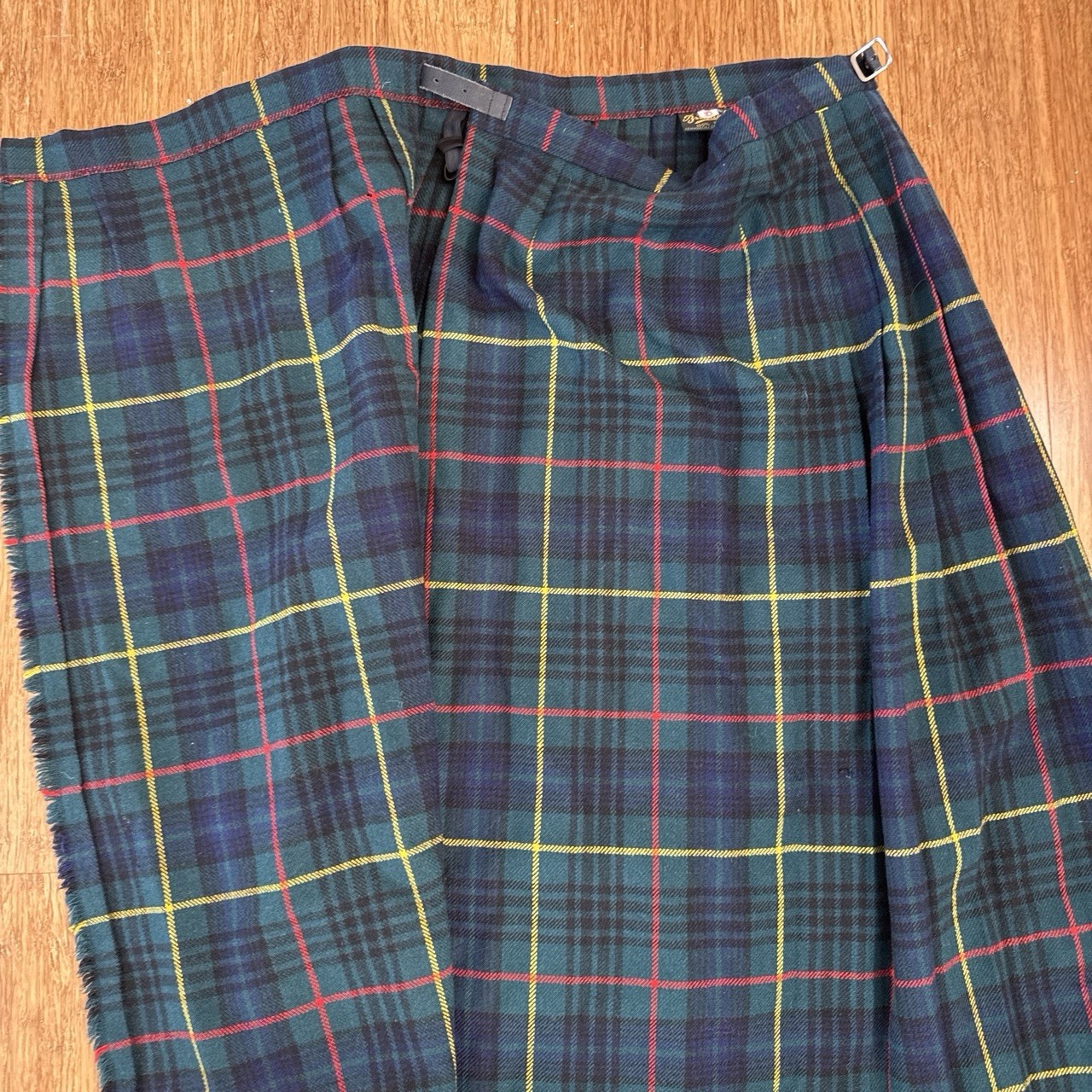 Vintage 100% wool brendella Green, red, and yellow plaid pleated midi skirt