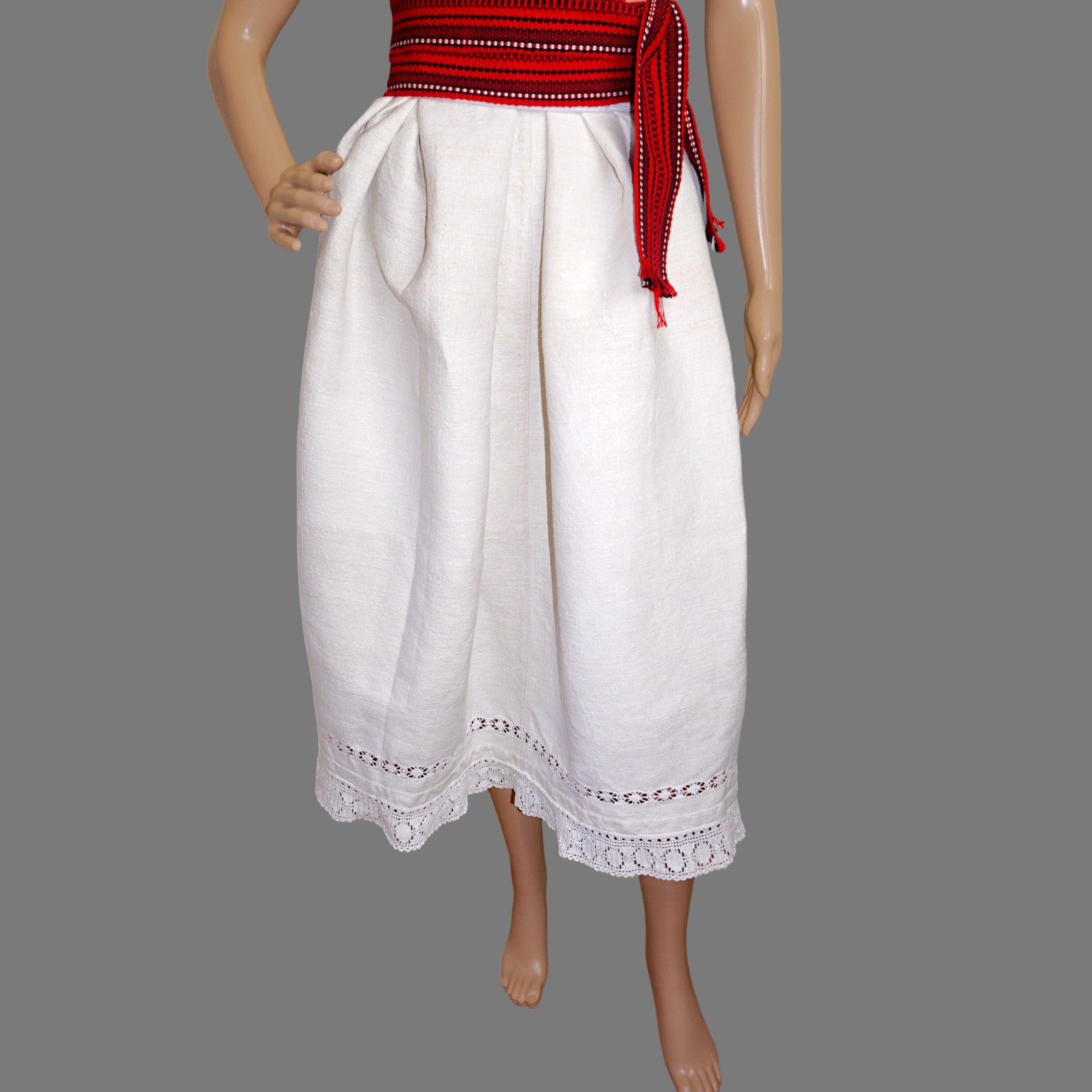 Antique Romanian folk skirt Transylvania , handmade traditional skirt Size L