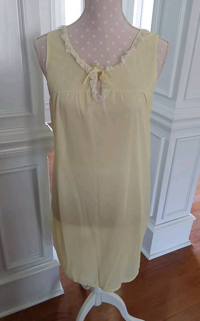 Vintage Berkliff Short Nightgown Yellow Sheer Nylon Lacy 🇺🇸 Size L 38-40