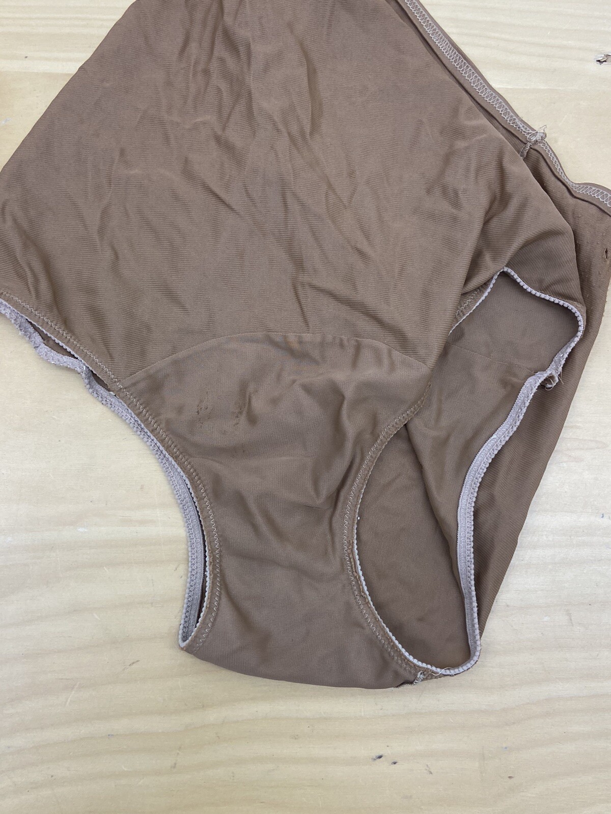 Vintage 1950&rsquo;s Hollywood Vassarette Granny Panties Brown Nylon Lace Size 6