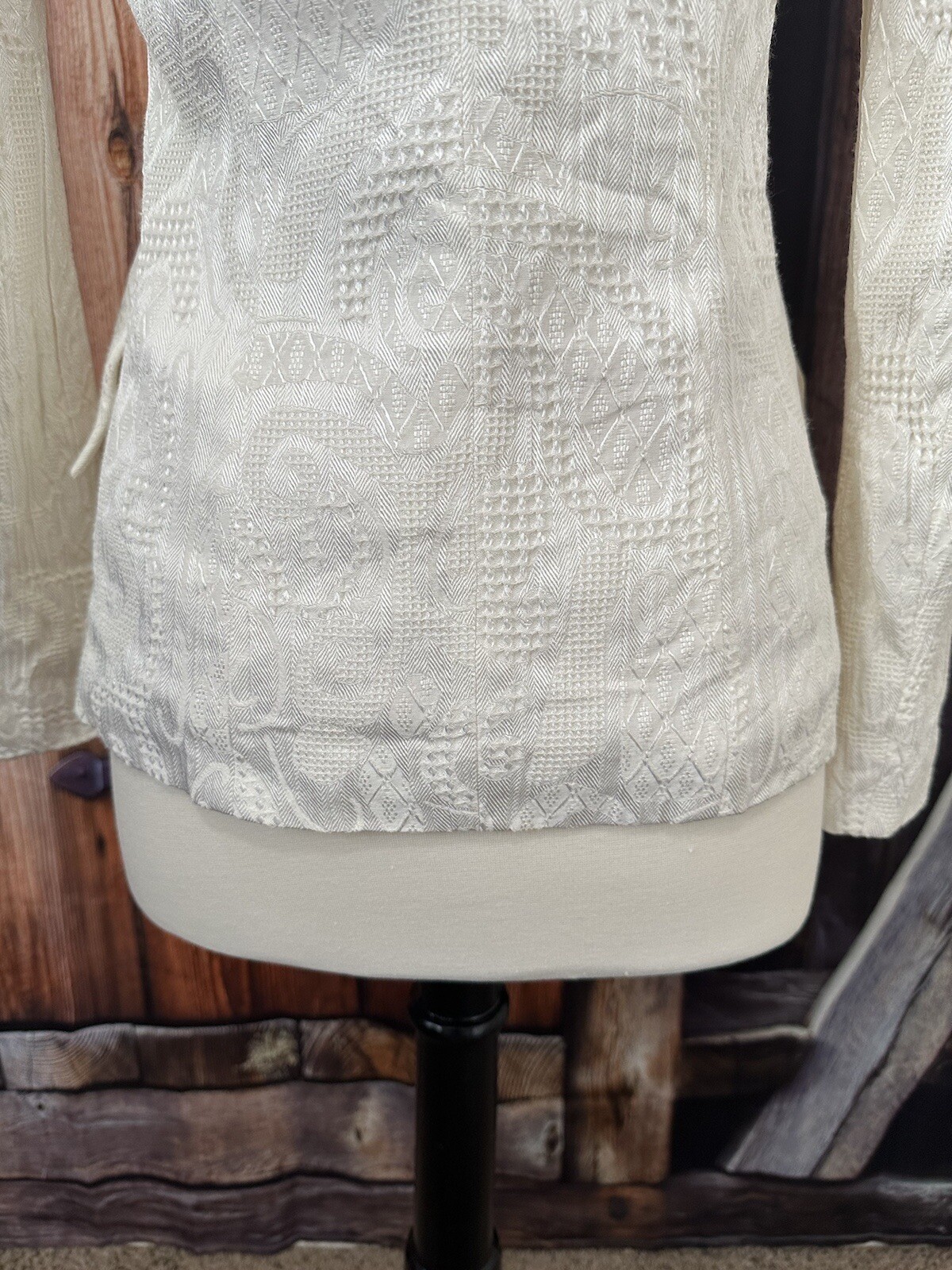 Vintage Women’s Christian LaCroix “Bazar” Vanilla Cream Embroidered Blazer 38