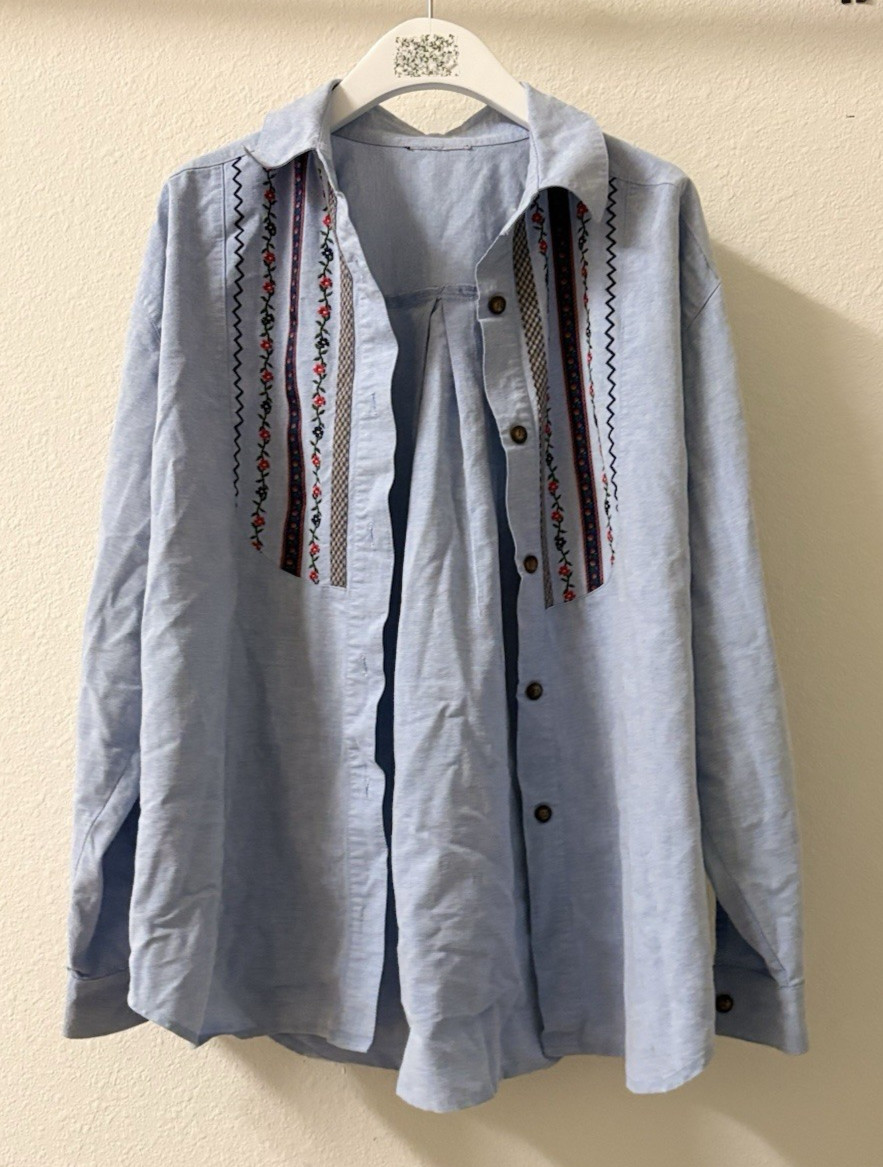 Vintage 90s Light Blue with Floral Pattern Front Button Up Grannycore Women&rsquo;s XL