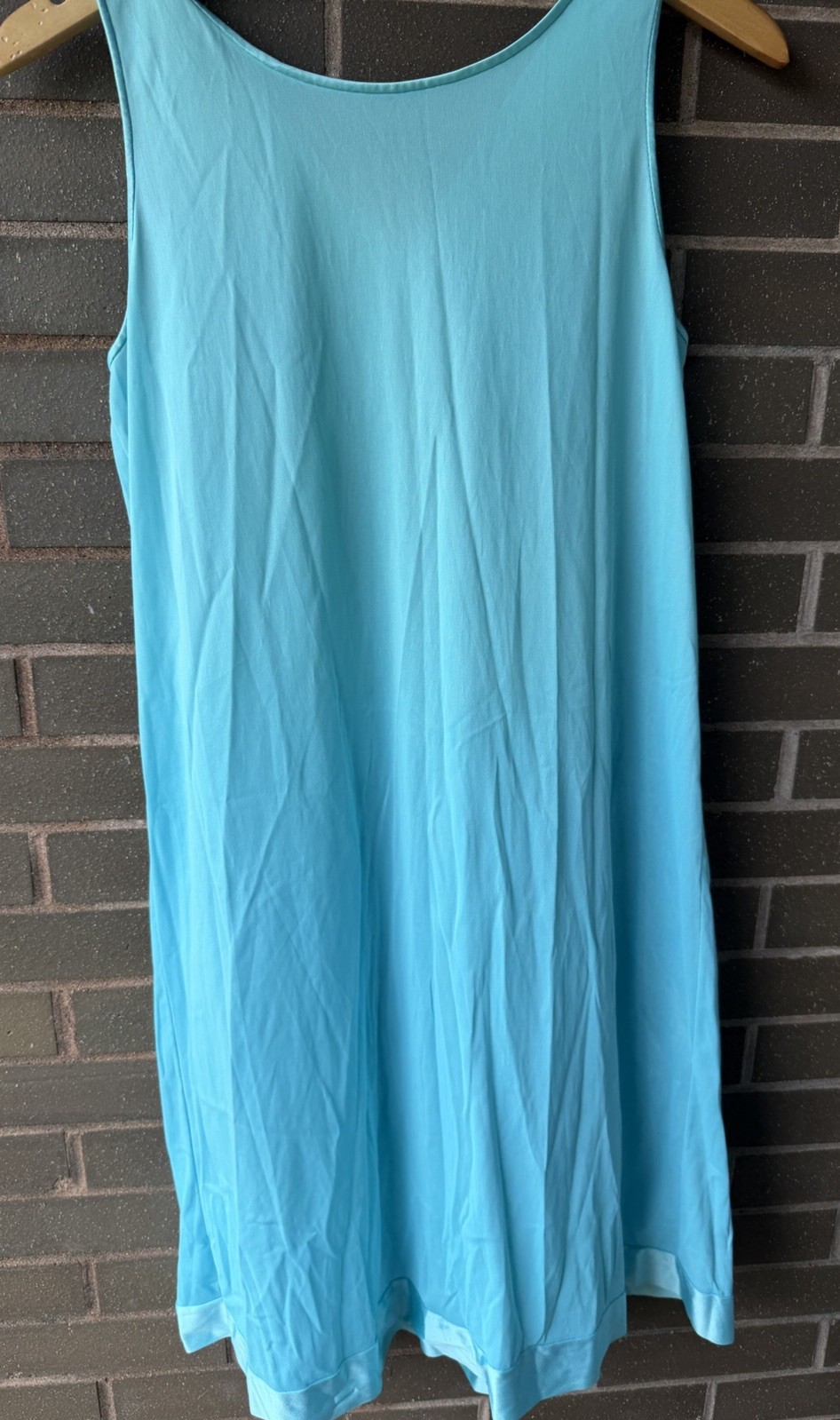 Vtg Vanity Fair Nightgown Medium Aqua Blue Nylon Tricot Quilted Floral Applique