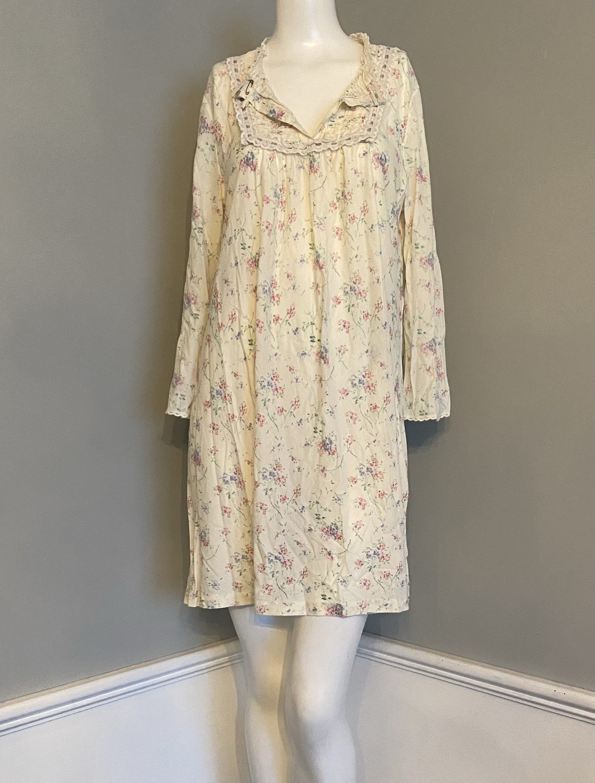 Vintage Miss Elaine Short Floral Nightgown Cotton Lace Long Sleeve Nightie Sz M