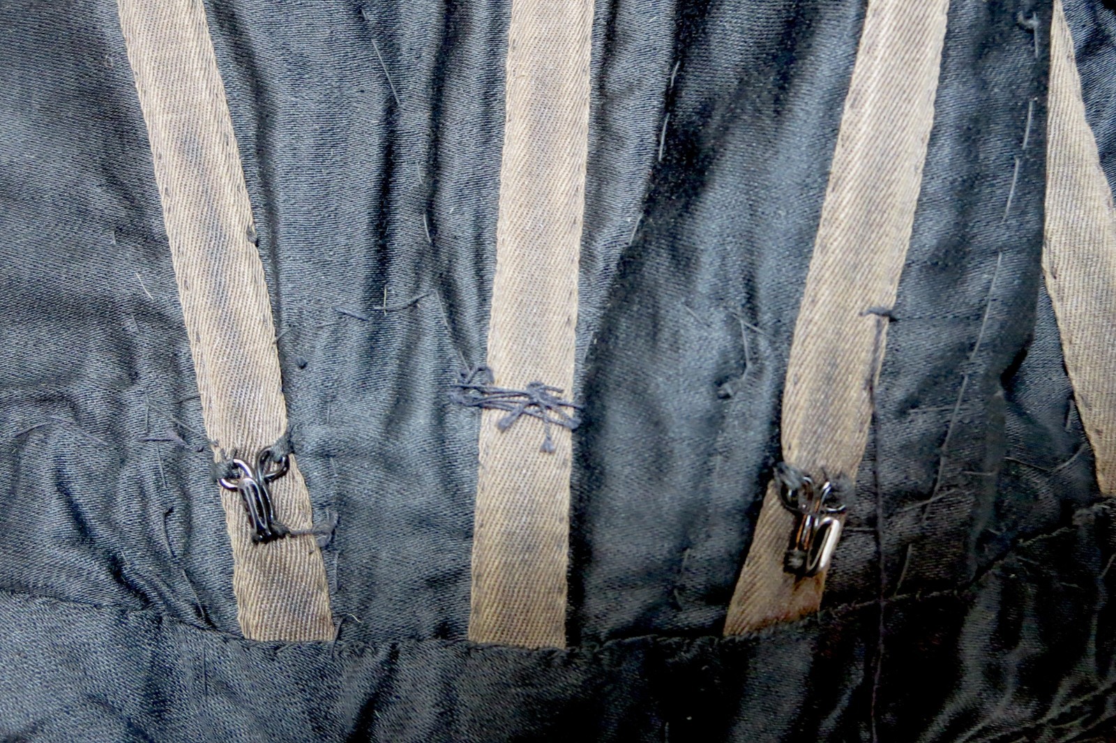 1880s Black Silk Bodice Beading Details & Lace High Neck Interior Corset 32 Bust