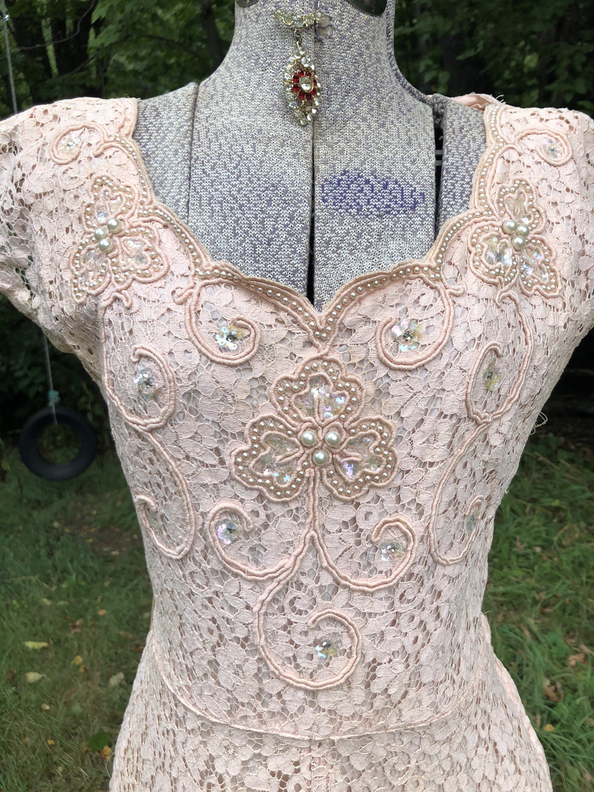 Vintage 1940’s Aurora Borealis Sequin Pearl Lace Cocktail DRESS 36-26-48