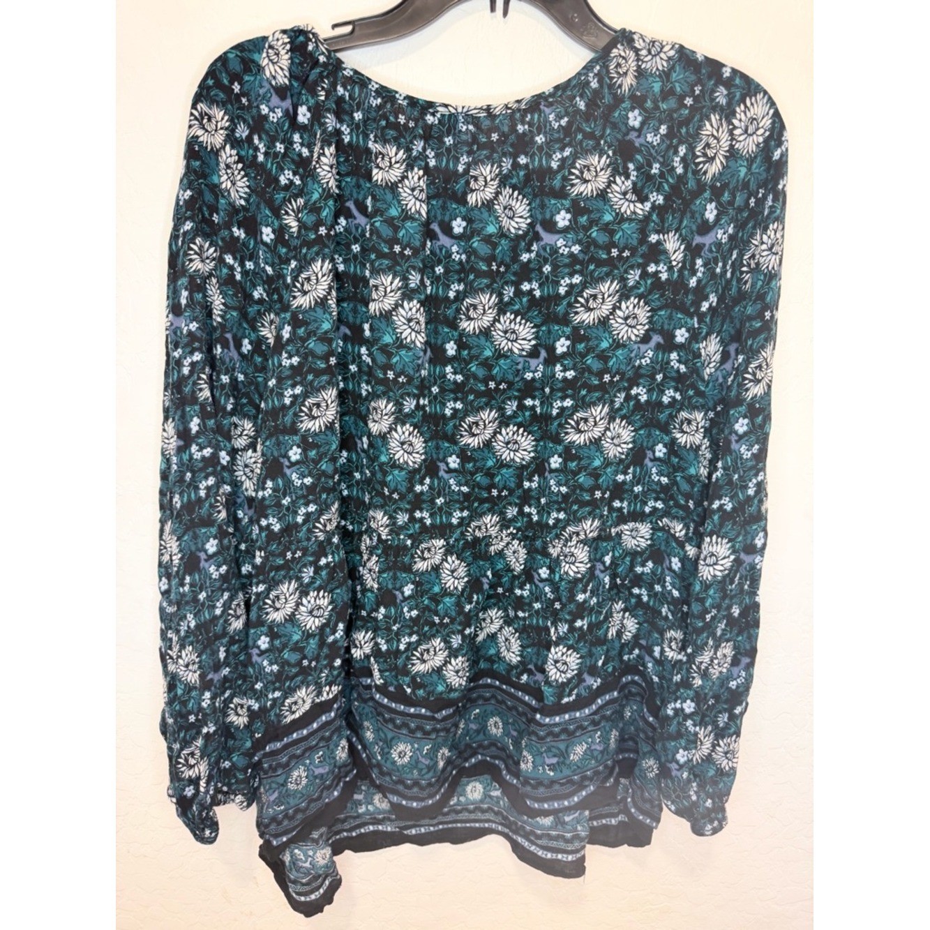 Old Navy blue black paisley peasant floral boho whimsical plus size XXL top