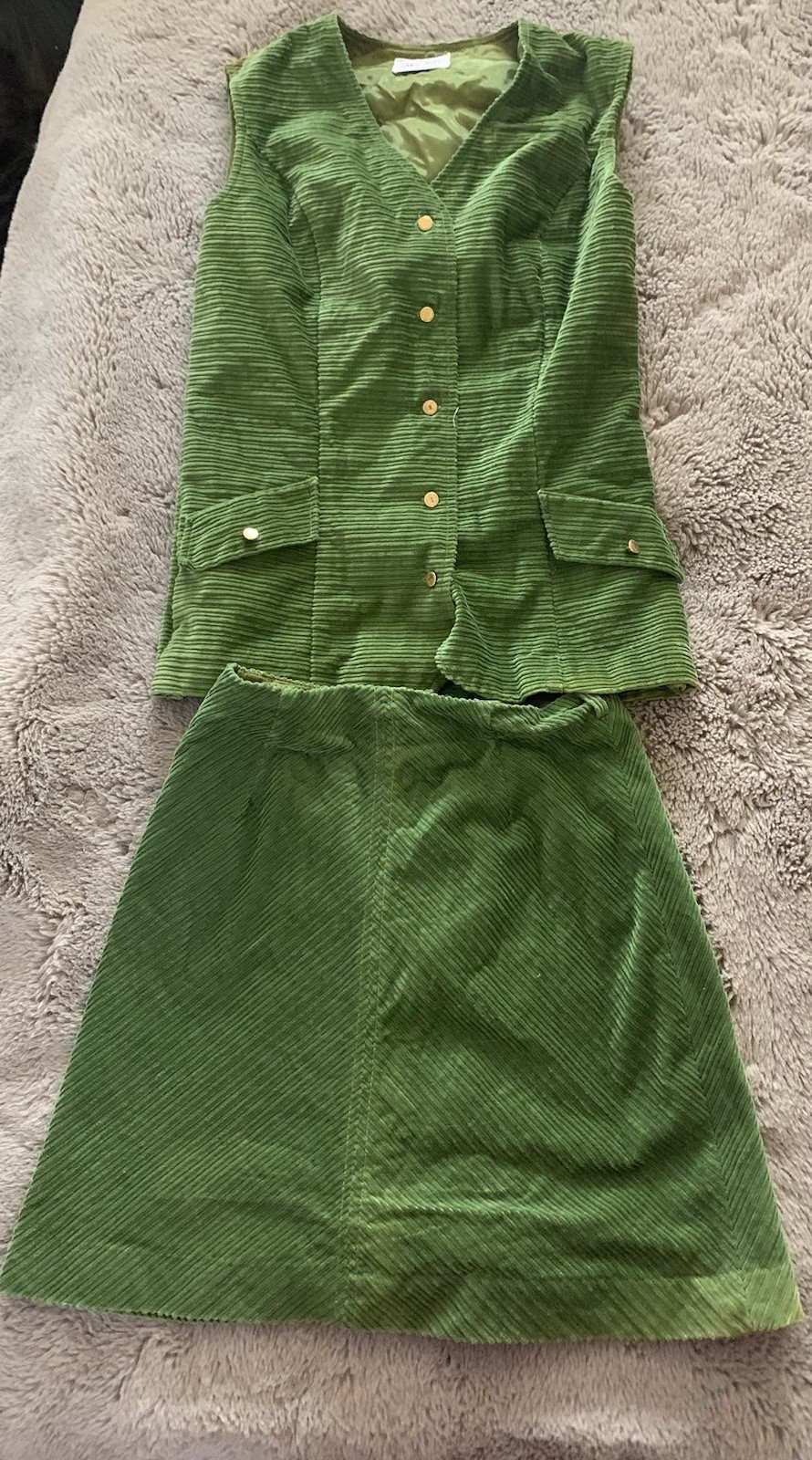 Vintage Russ Girl Green Corduroy 2 Piece Set Size 10 ***Flaws*** Vest Skirt