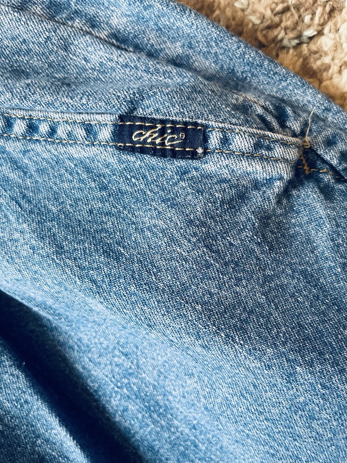 Vintage Chic Pull On Elastic Waist Ladies Pants Jeans Size 22W Petite Chic Logo
