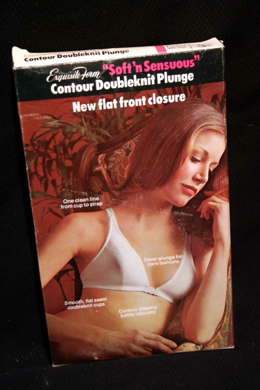 32C VTG 70s NOS Nylon FRONT CLOSE Bra Soft&rsquo;n Sensuous Exquisite Form P3489 1970s