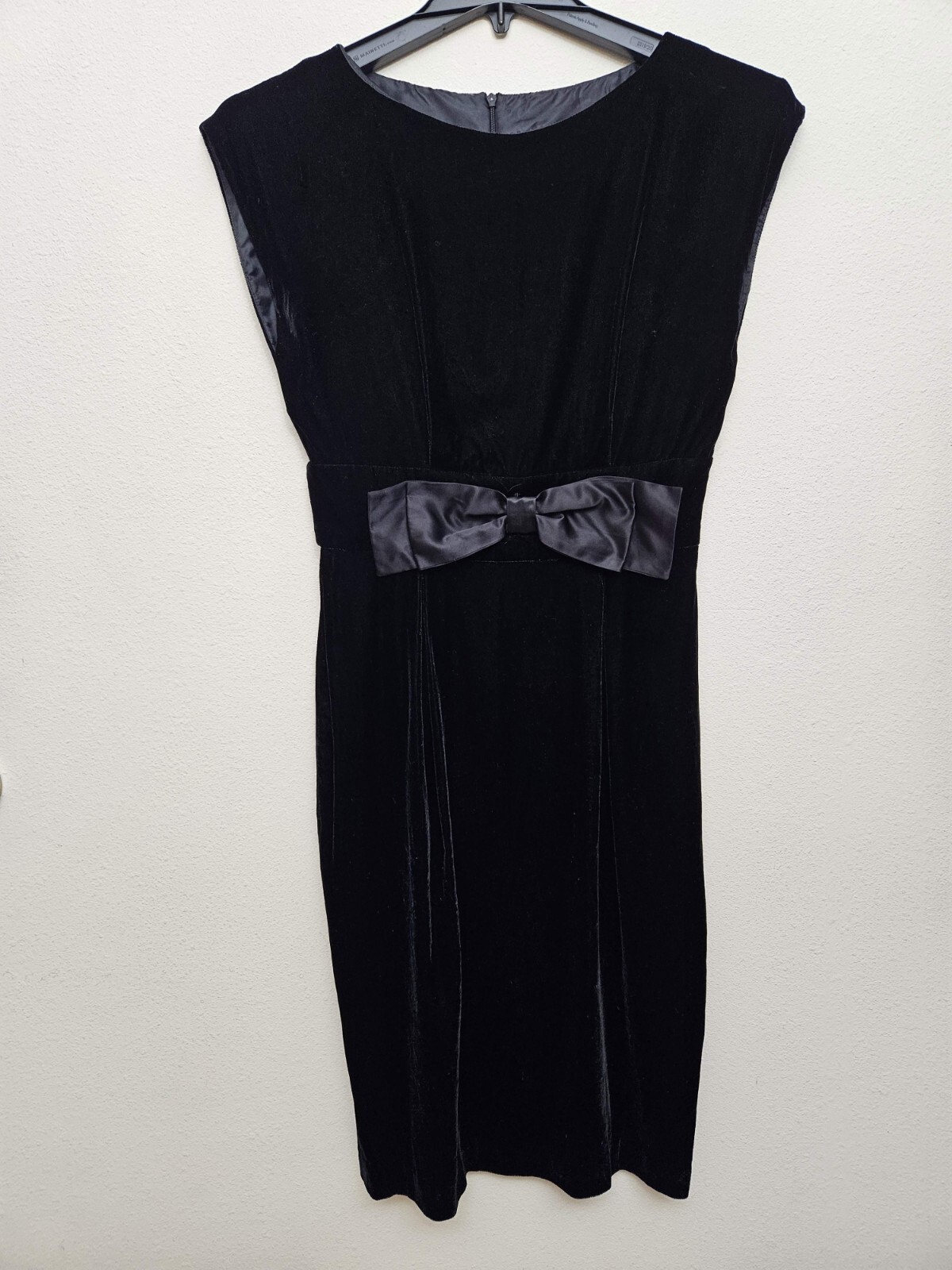 Vintage Solid Black Velvet Lloyd Williams Pencil Dress Small 6 Lined Sleeveless