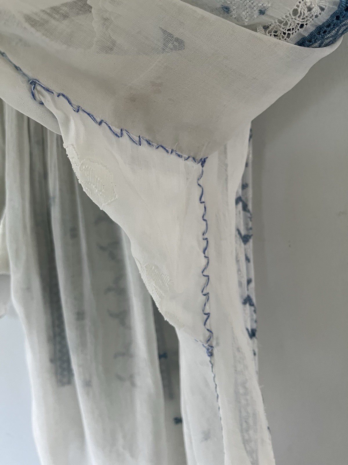 Vintage 1930s Art Deco Hand Embroidered Hungarian Sheer Cotton Peasant Blouse