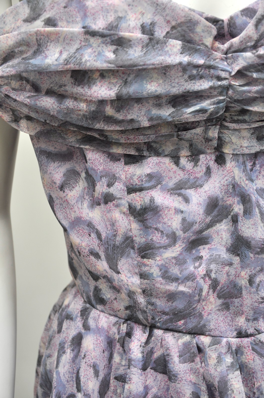 Vintage 1950s Purple Printed Off Shoulder Maxi Party Prom Dress Bridal Feminine
