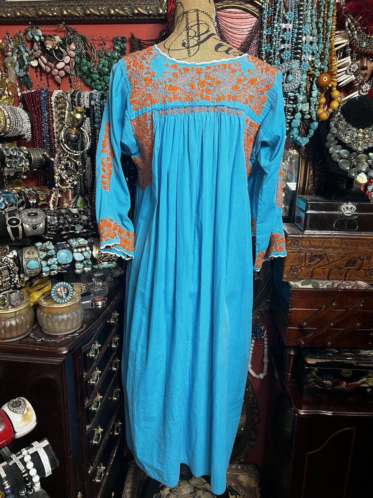 Gorgeous White Oaxaca Multi Color Embroidered Specialty Long Sleeve Dress L/XL