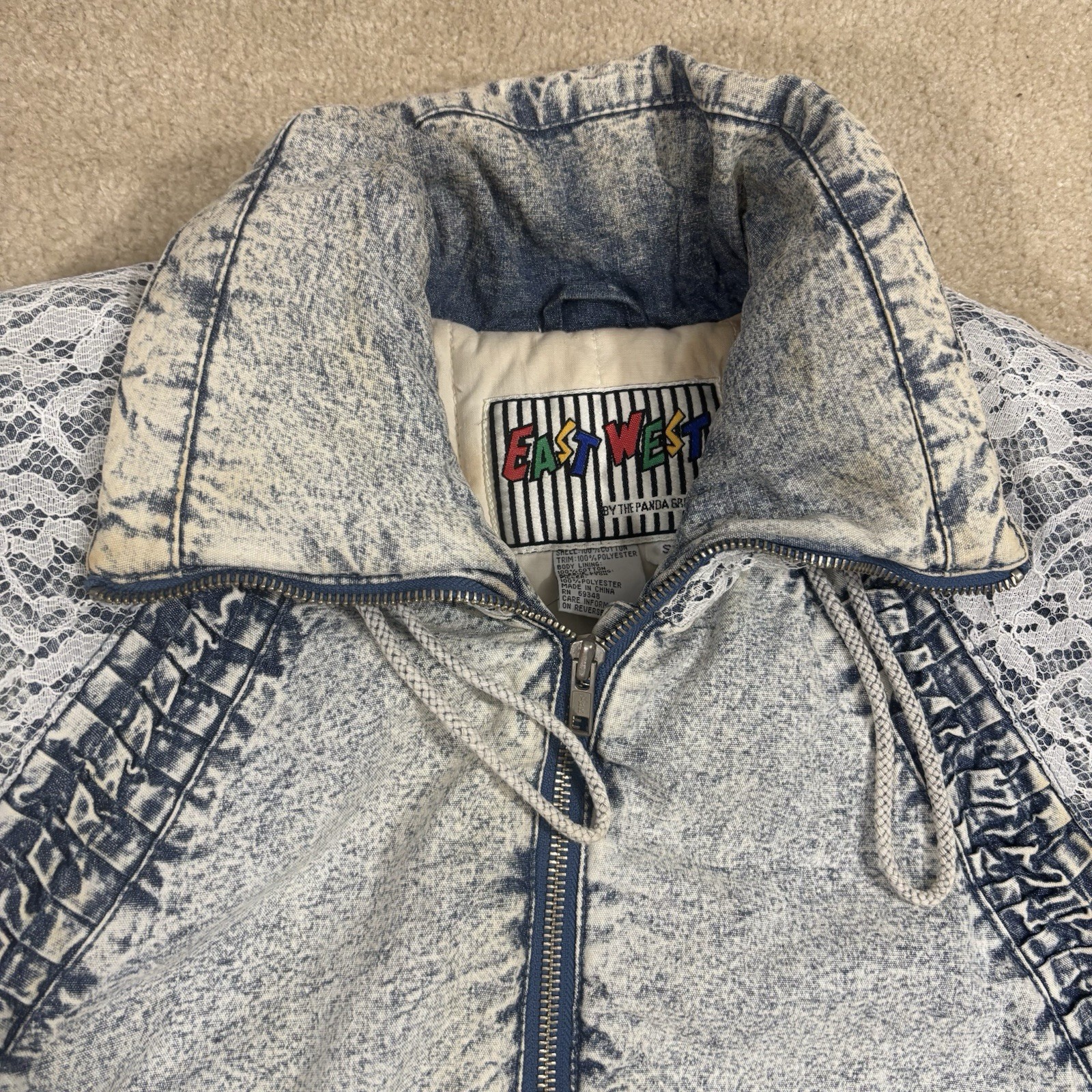 Vintage Original 80s East West Acid Wash Denim L Puffer Jacket Small Floral Lace