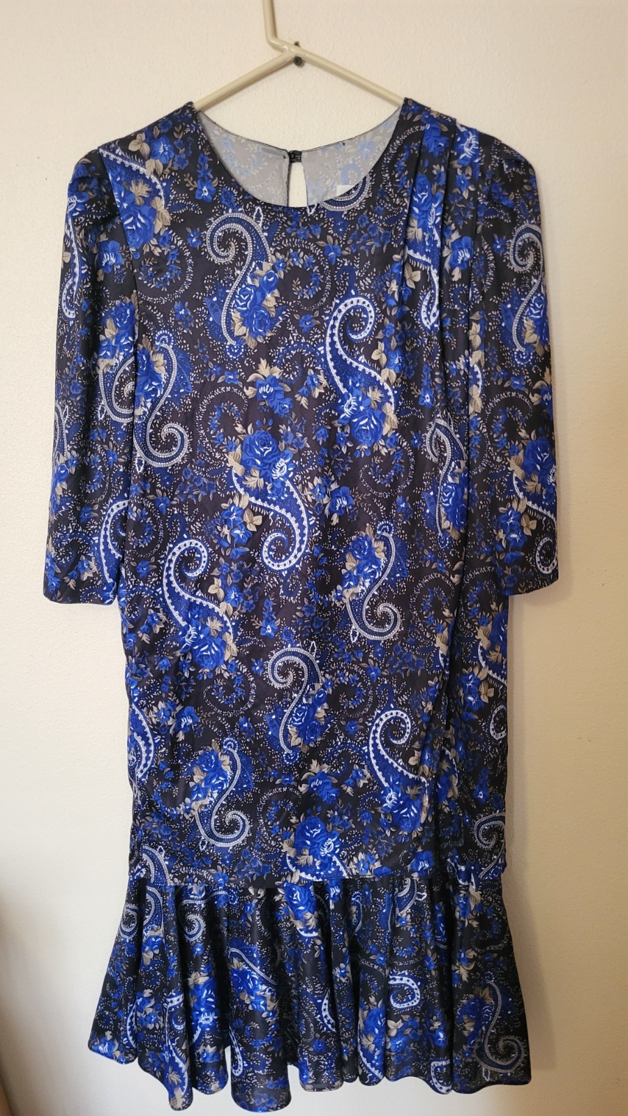 Vintage Risa Ann NY Blue Paisley Pleated Party Dress 14.5 Key Hole Back 80s 90s