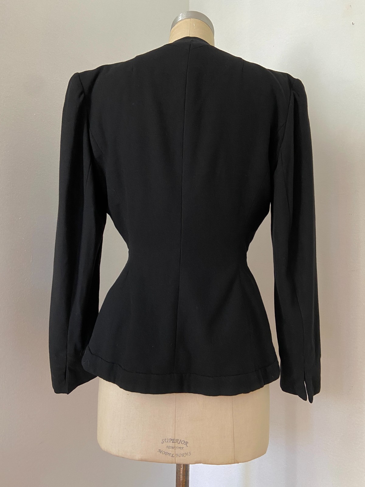 Vintage 1940s Black Wool Blazer Forstmann Suit Jacket Shoulder Pads Small Medium